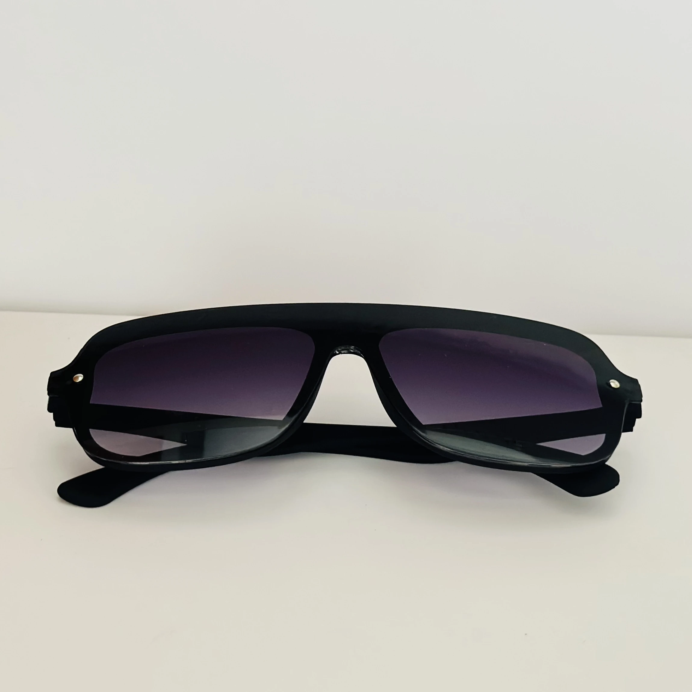 Clark n' Palmer black aviator-style sunglasses
