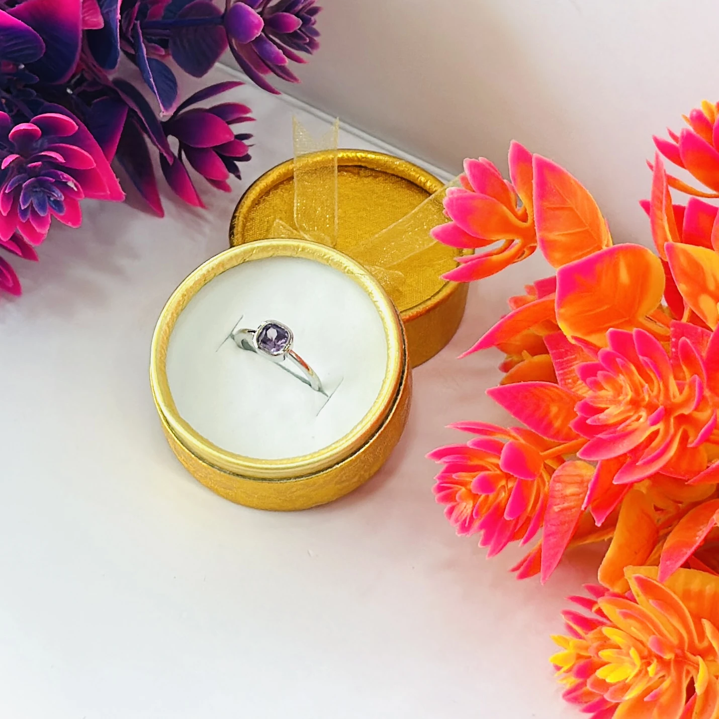 An adjustable sterling silver ring