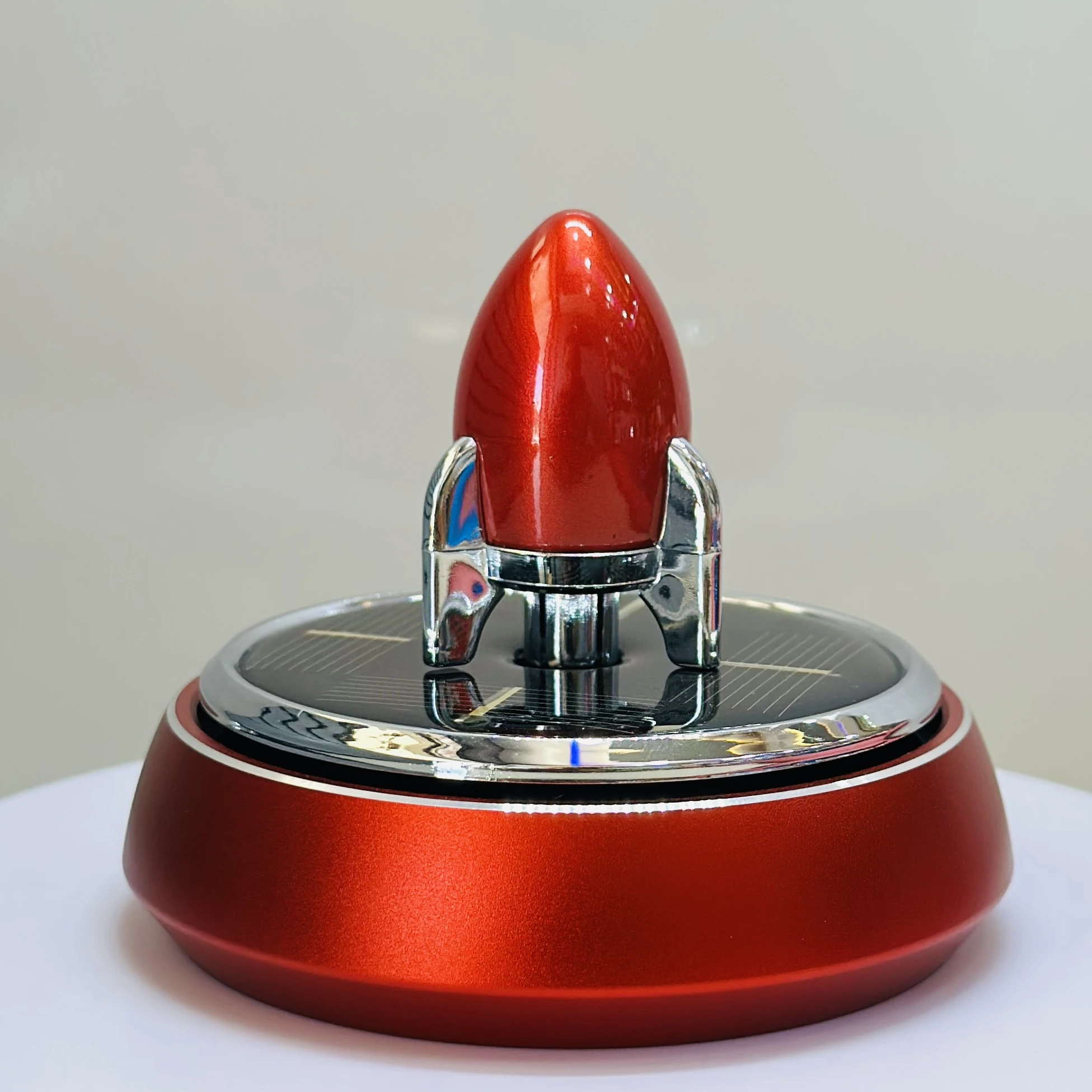 Metal Rocket Car Air Freshener Solar Rotating Dashboard