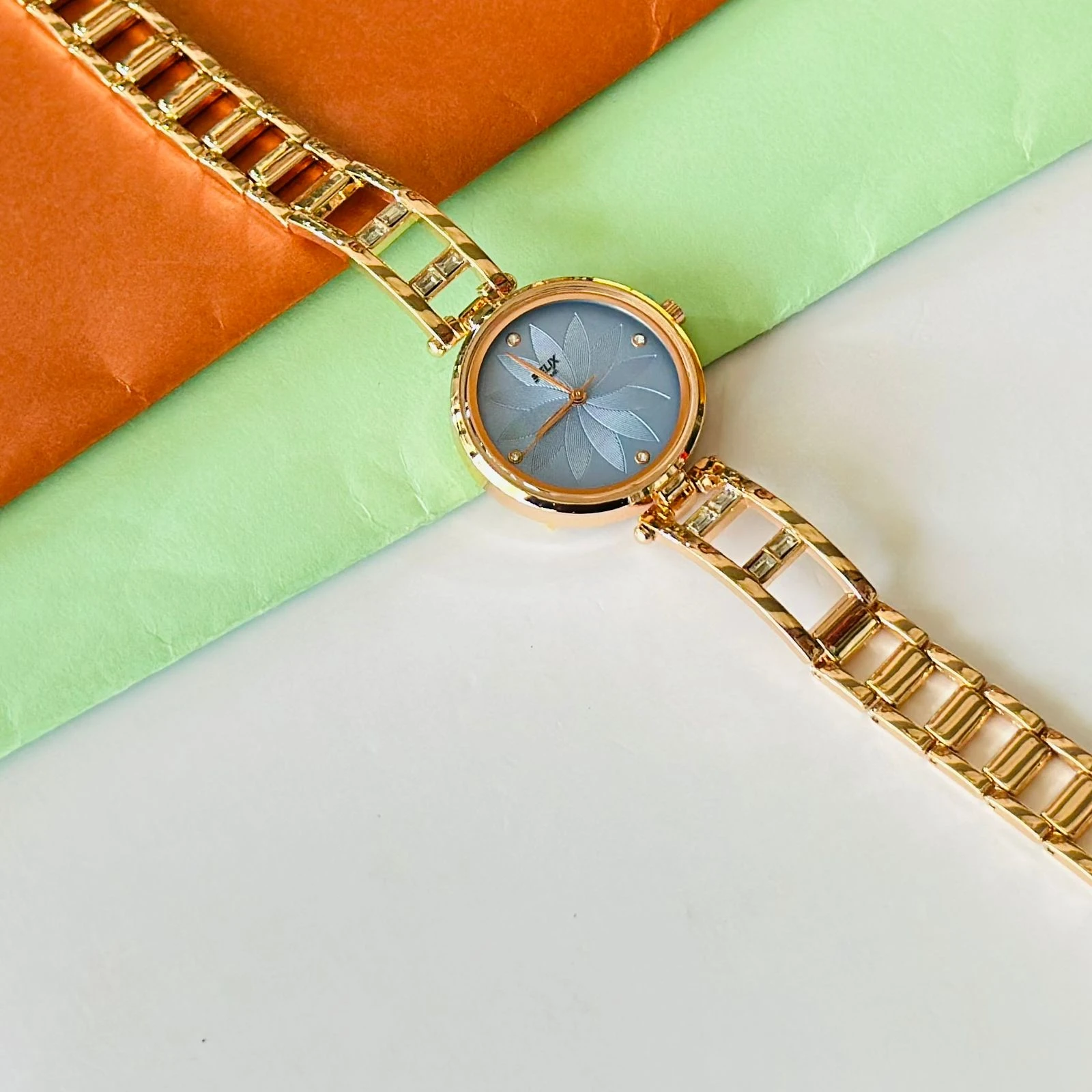 Timex Fria Women Blue  Round Analog Watch,