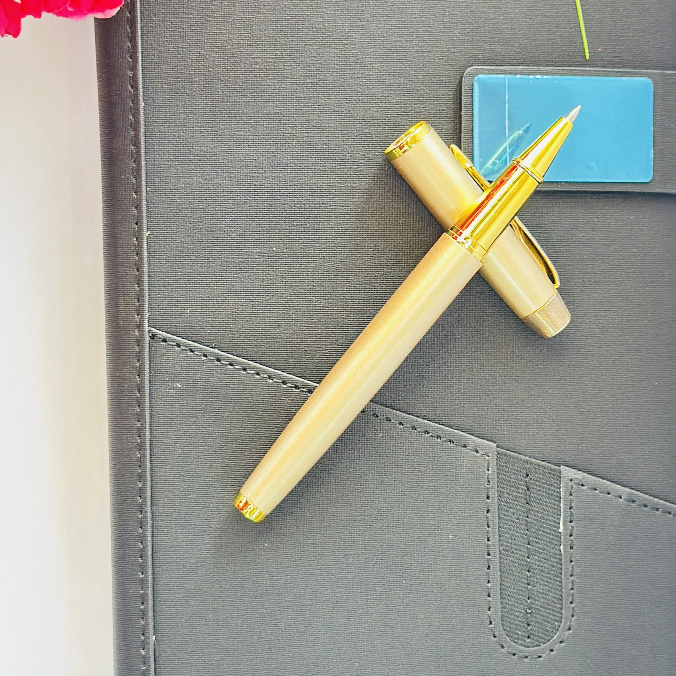 luxury metal rollerball pen