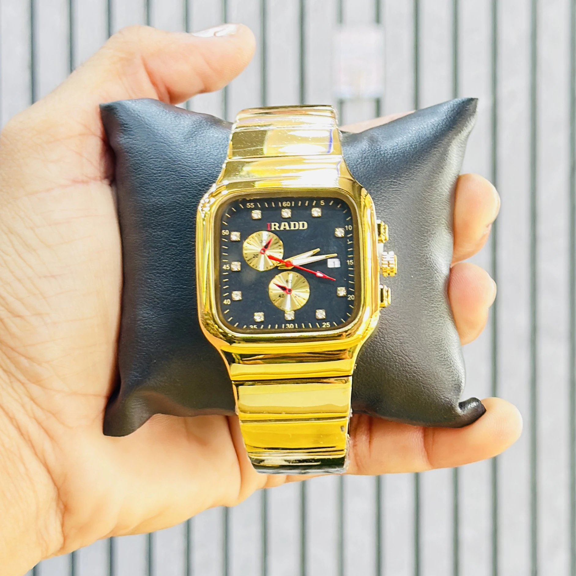 Quartz Analogue Watch