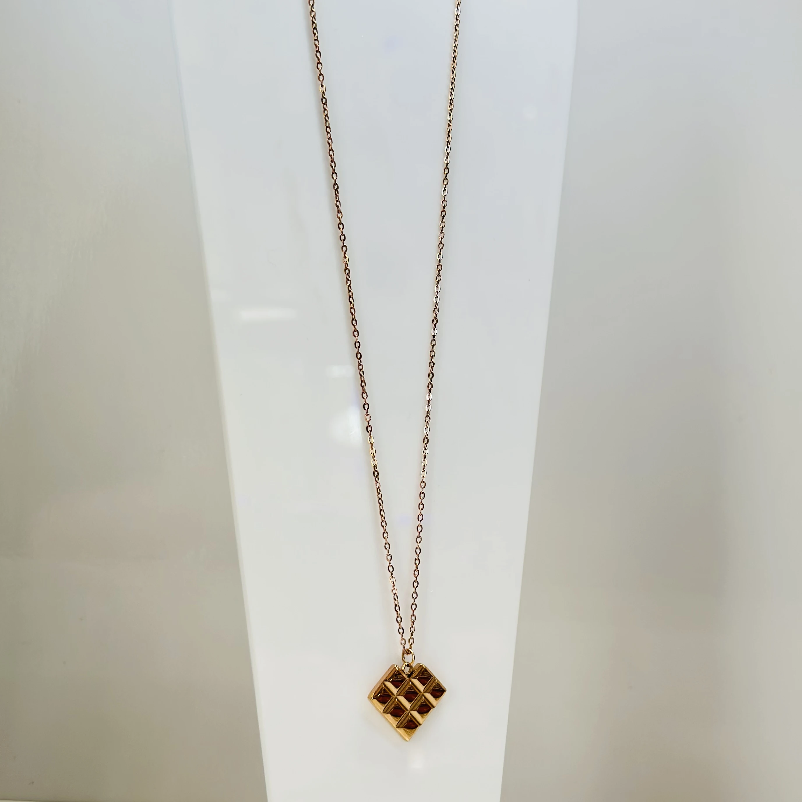 Rose gold Tone pendant