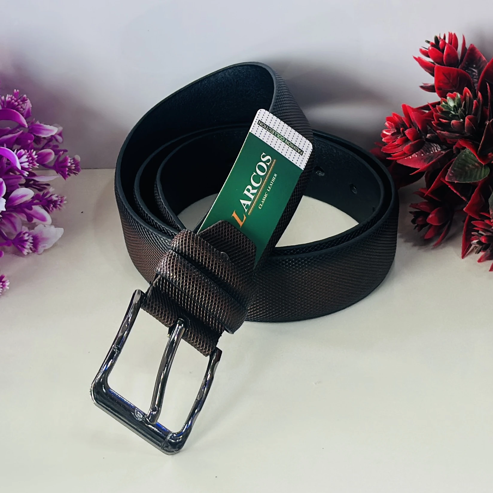 Brown textured leather men's belt