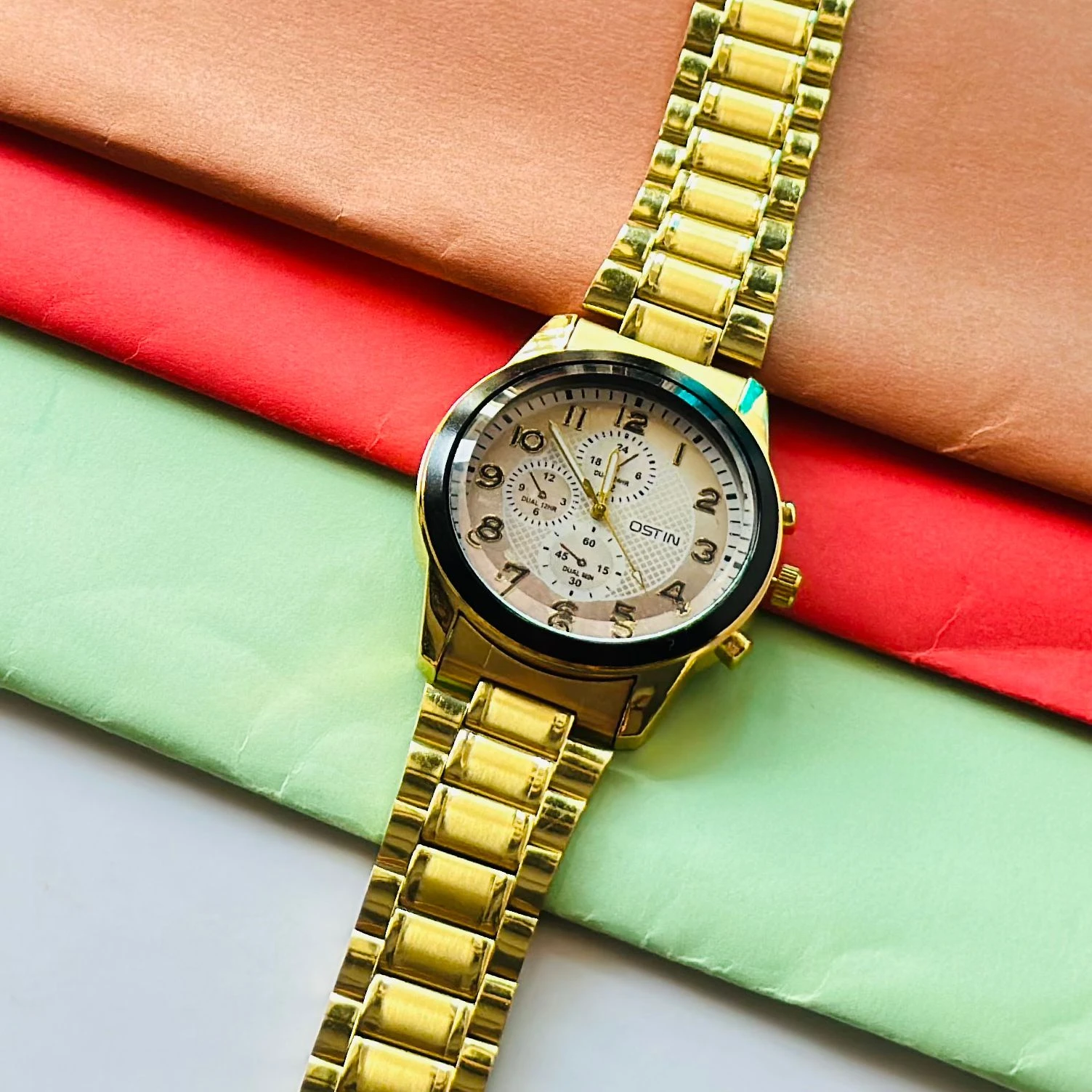Golden Design analog watch For man’s