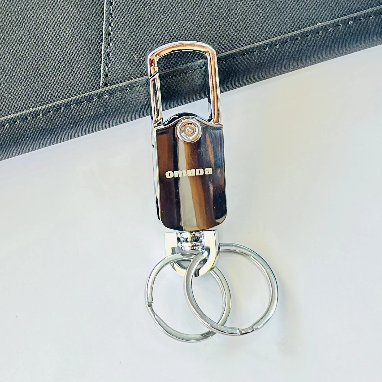 Omuda heavy-duty zinc alloy metal key chain