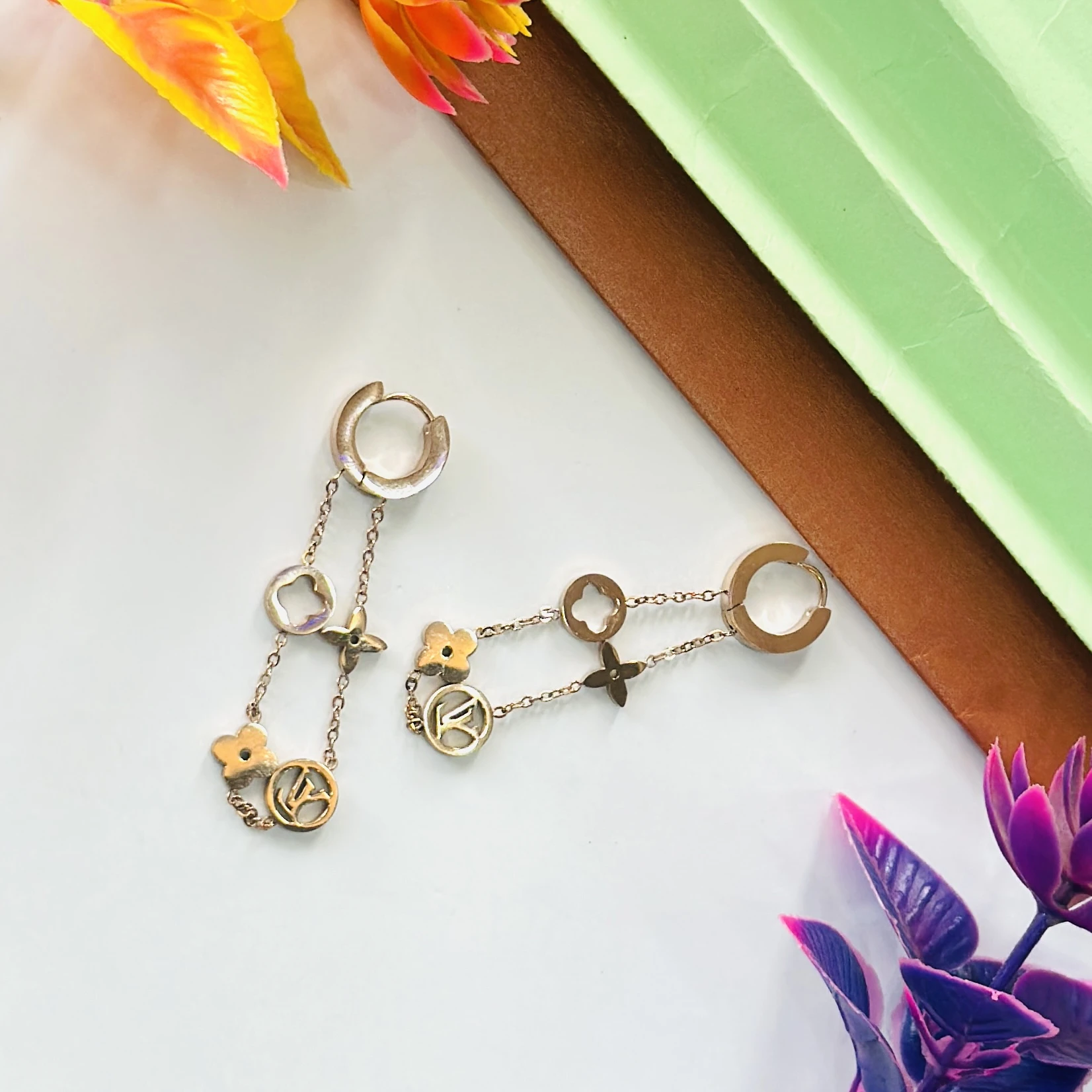 Louis Vuitton Blooming earrings