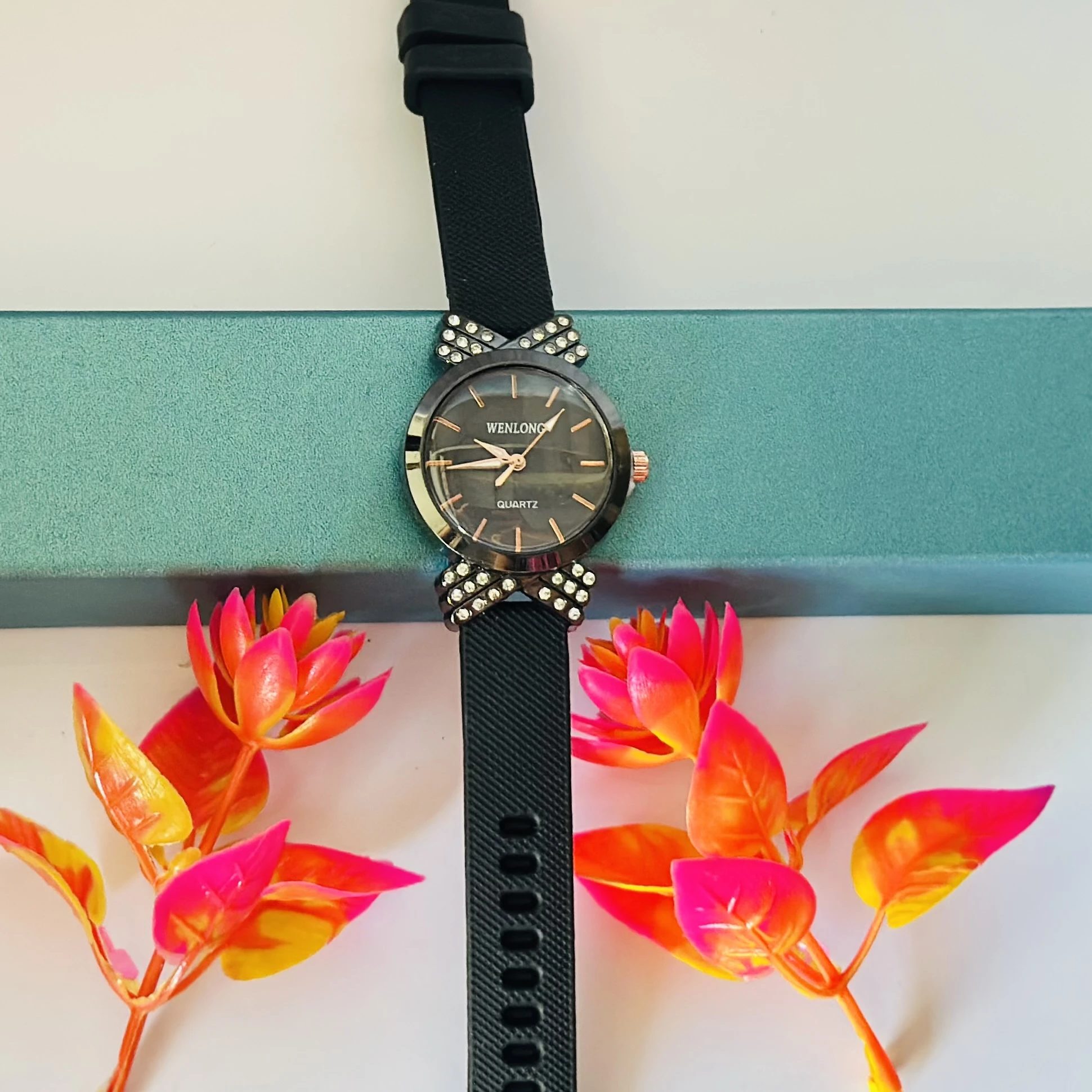 Black Wenlong analog quartz watch