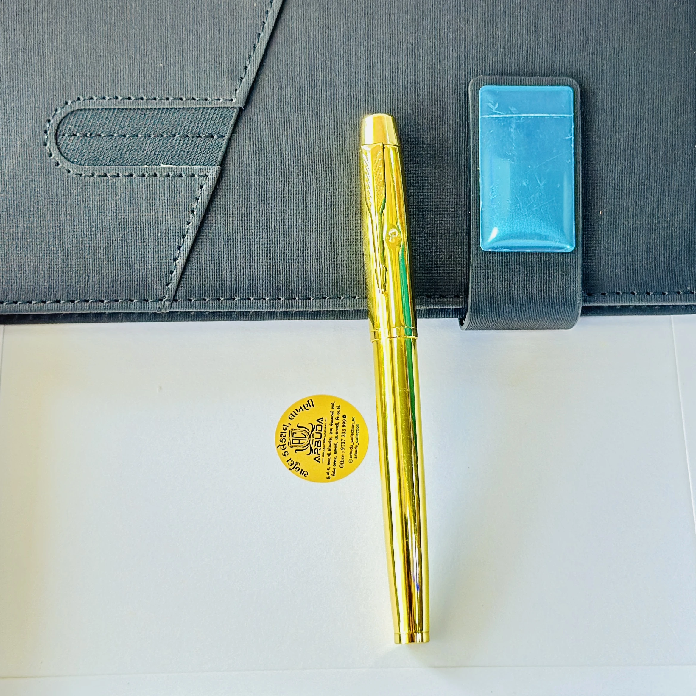 Gold -plated fountain pen
