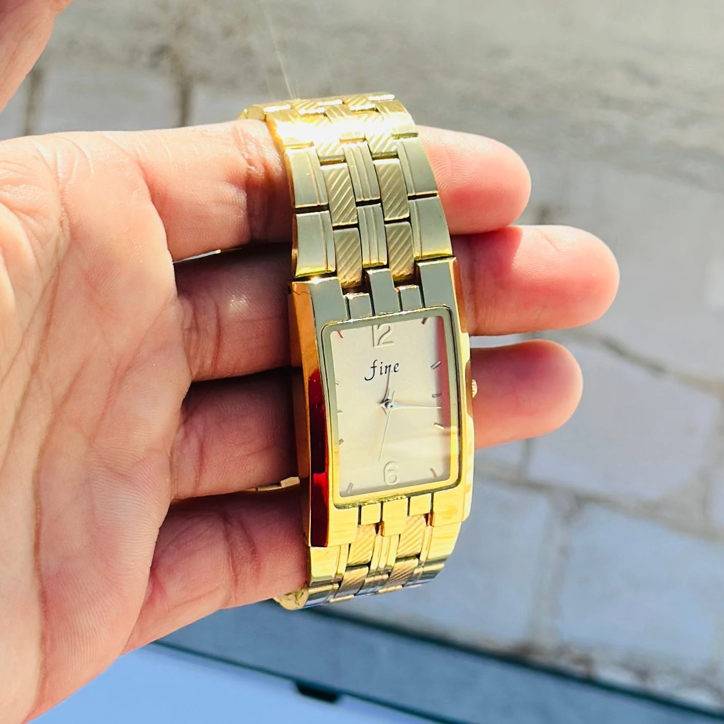 Golden Design analog watch