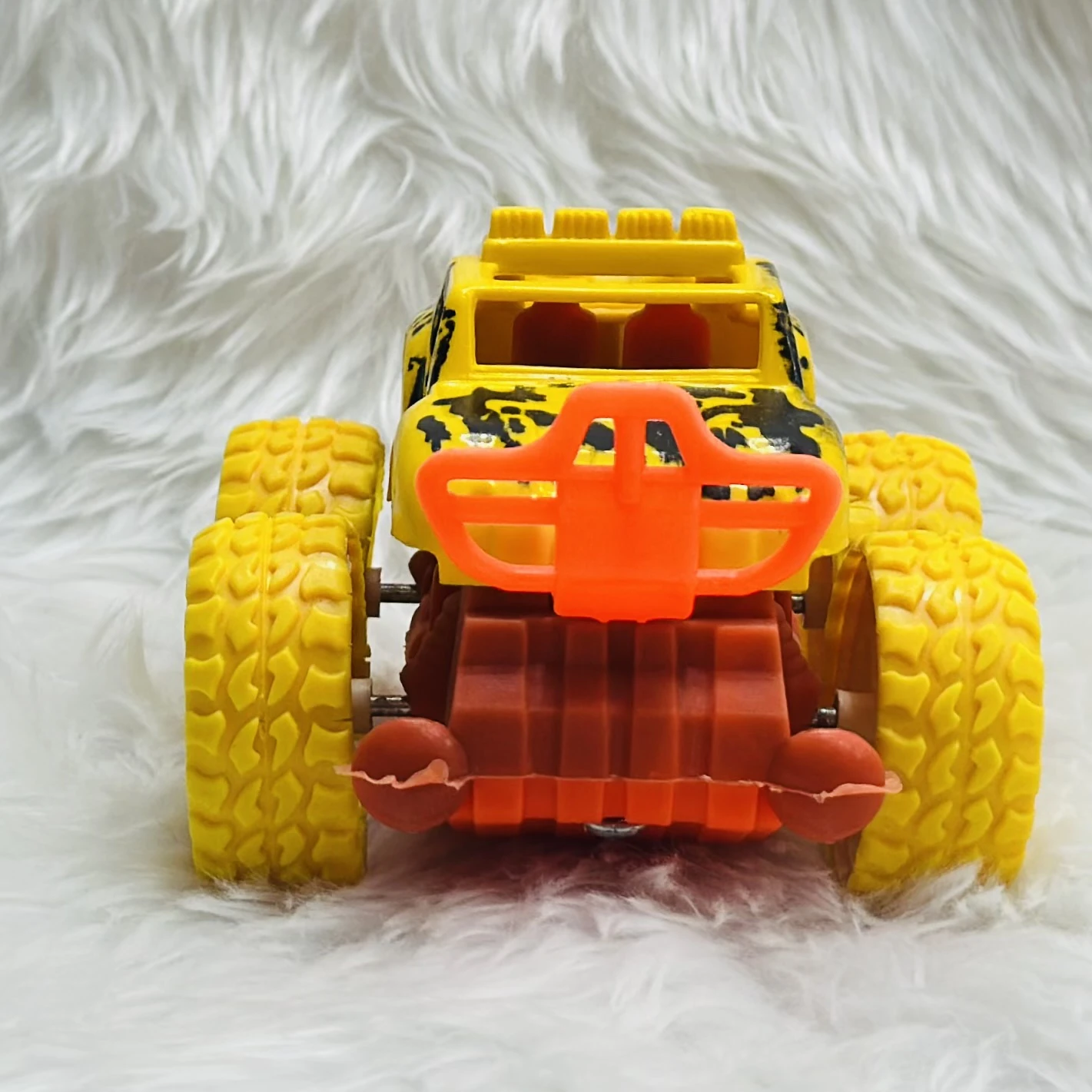 Jetoyni Monster Truck toy