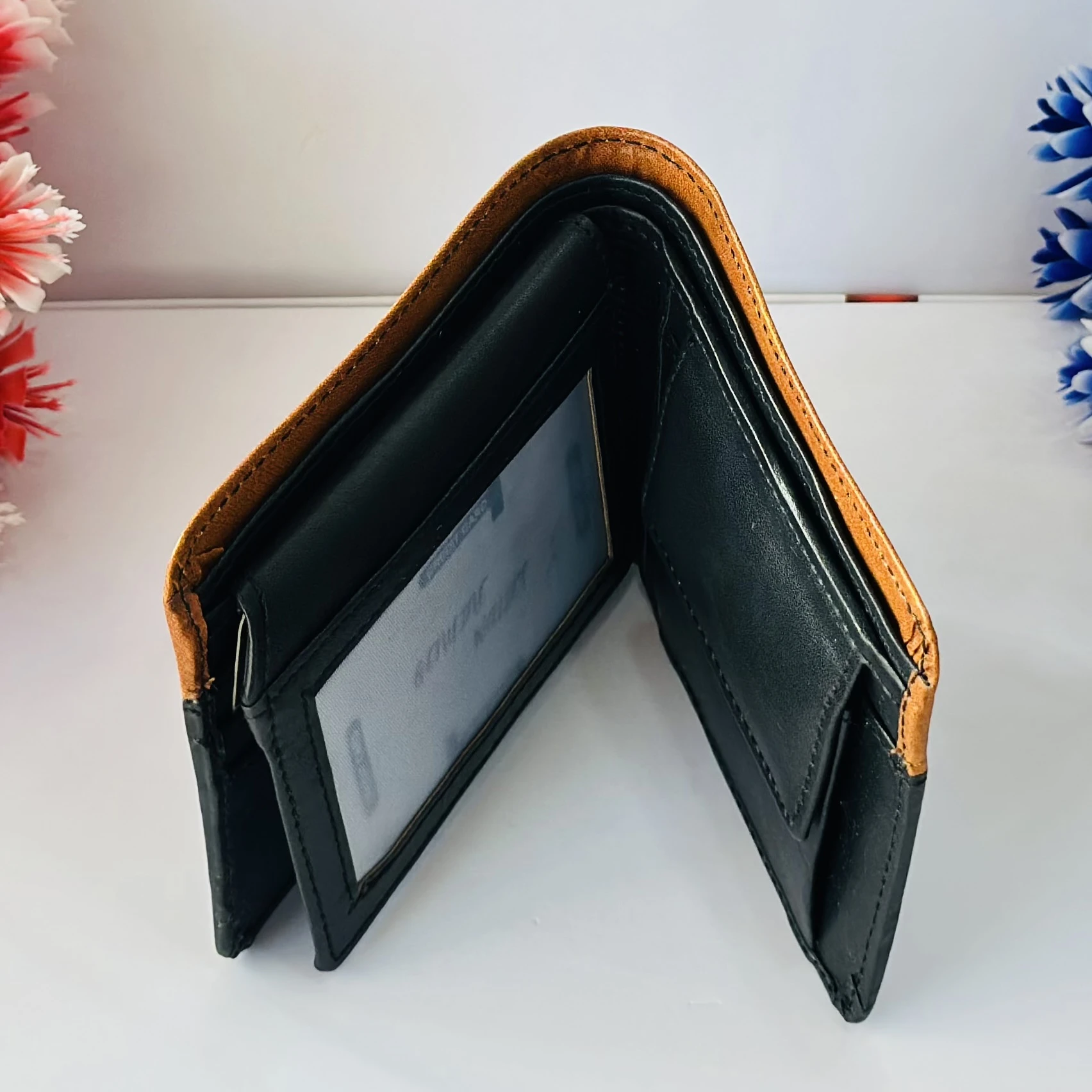 Men's Pure Leather Global Coin Bi Fold Wallet