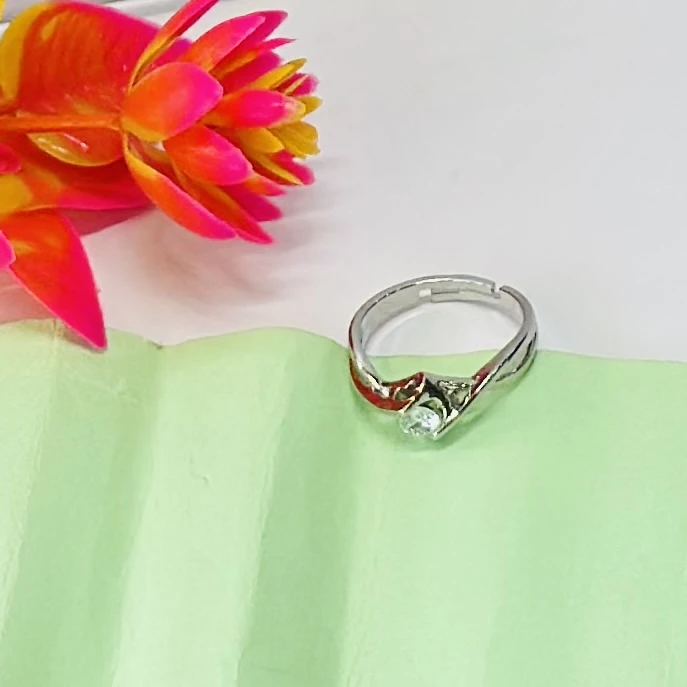 silver solitaire ring featuring a Swiss zirconia stone.