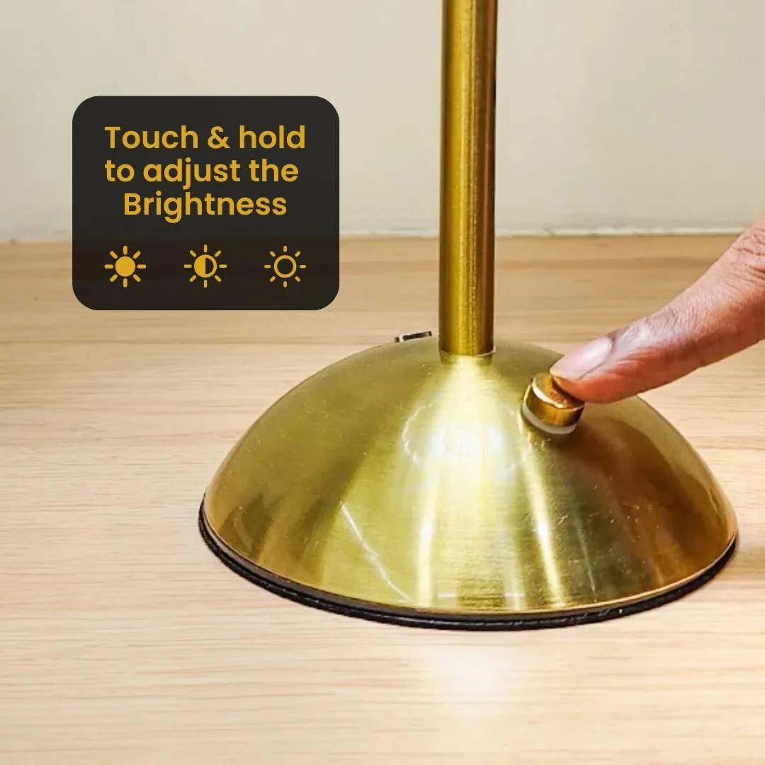 Modern table lamp (SKU-TG5A3L)