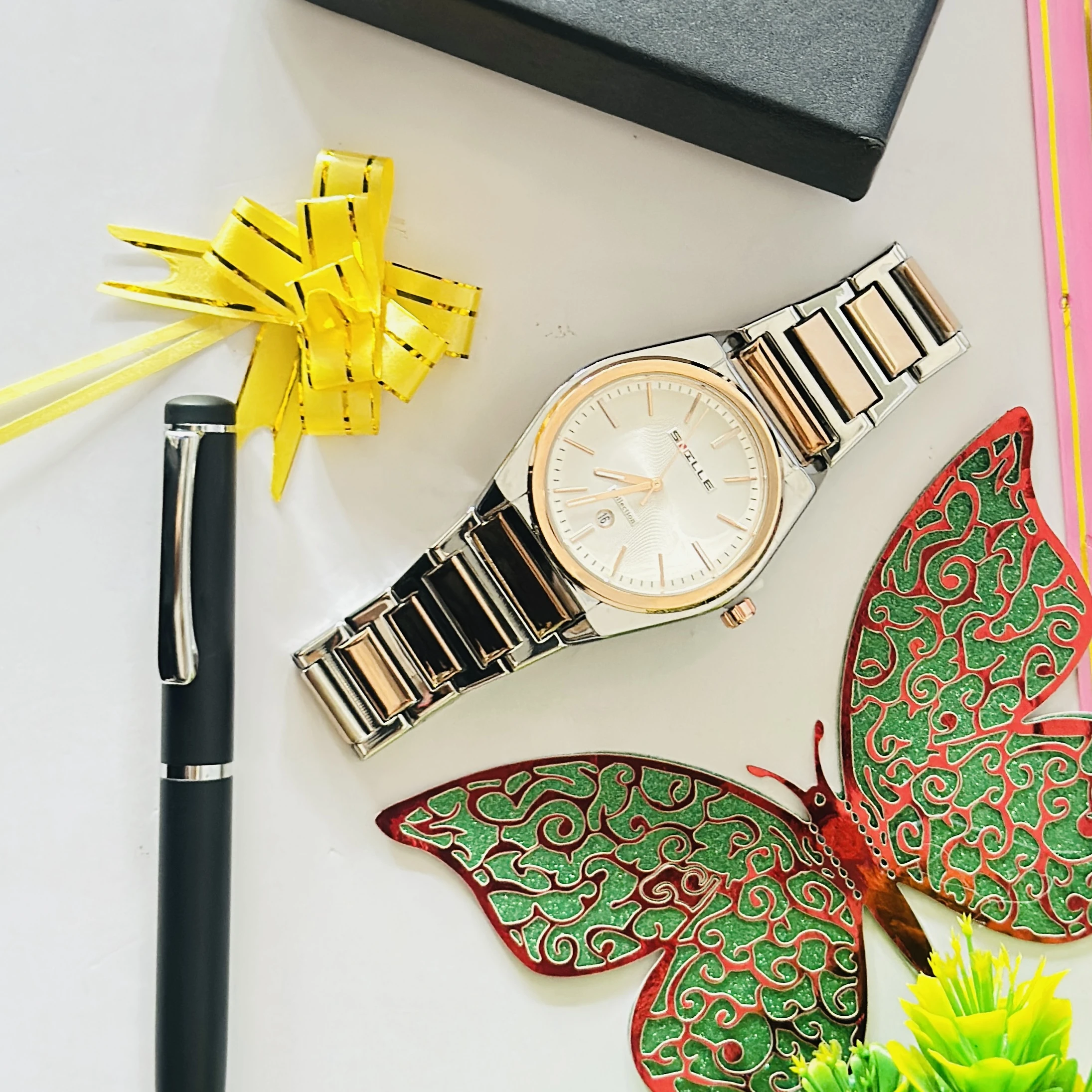 Snille brand analog quartz watch
