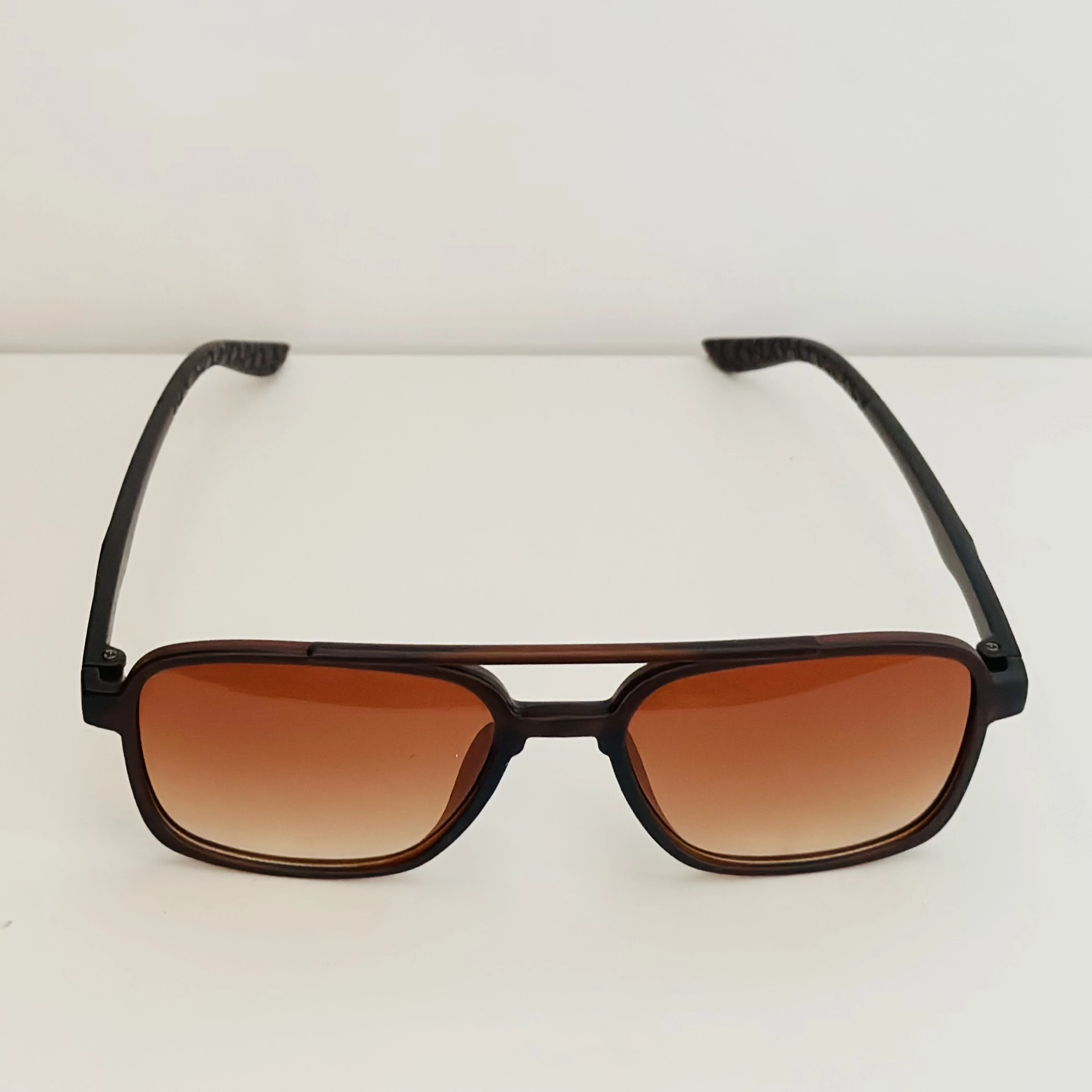 Square  Frame sunglasses