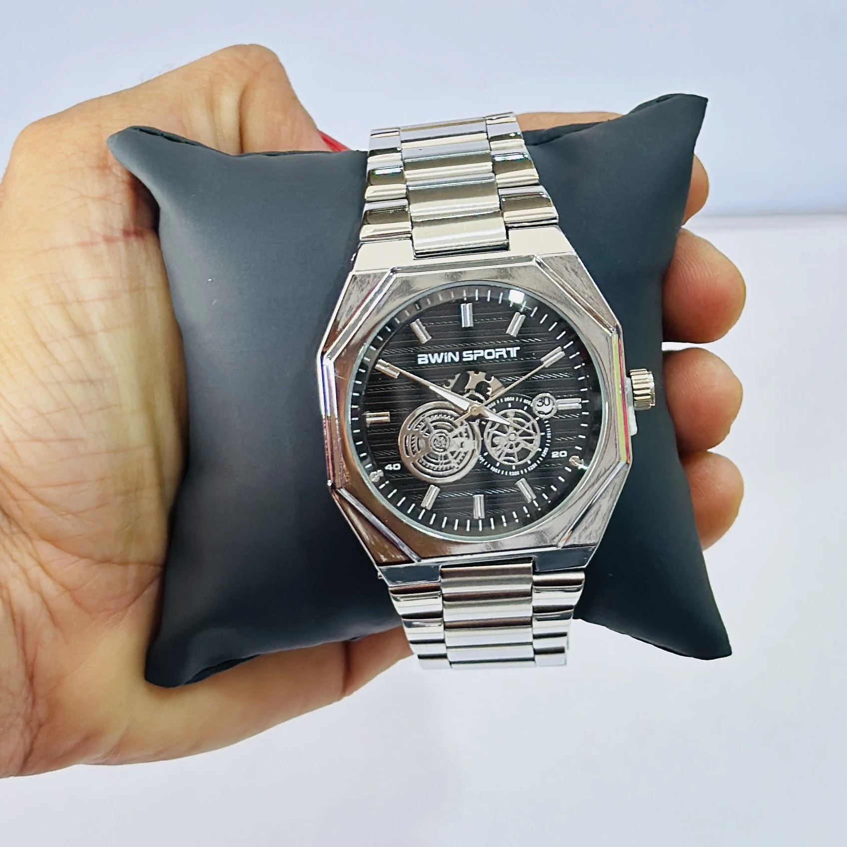 Quartz Analogue Watch