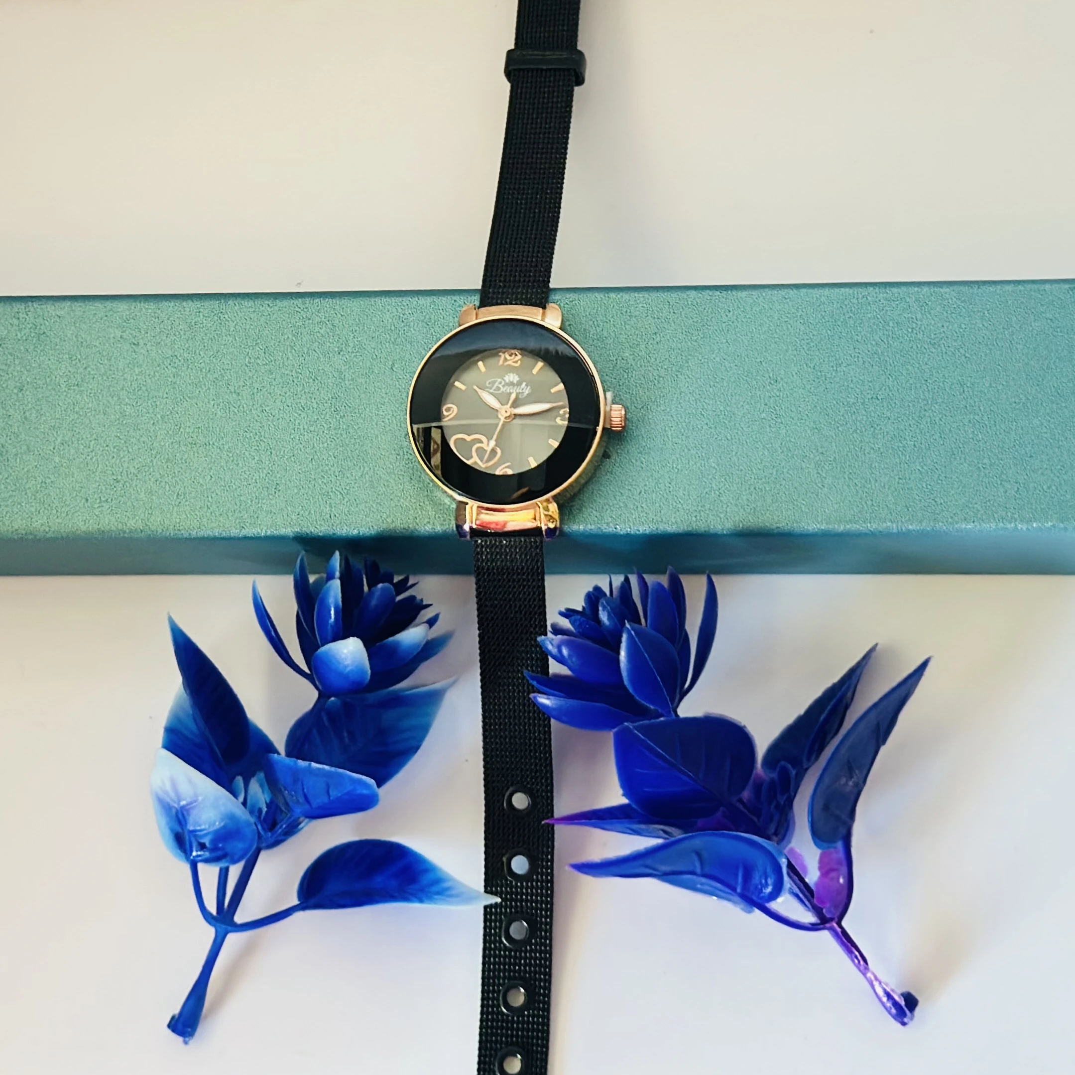 Benyty women's analog watch