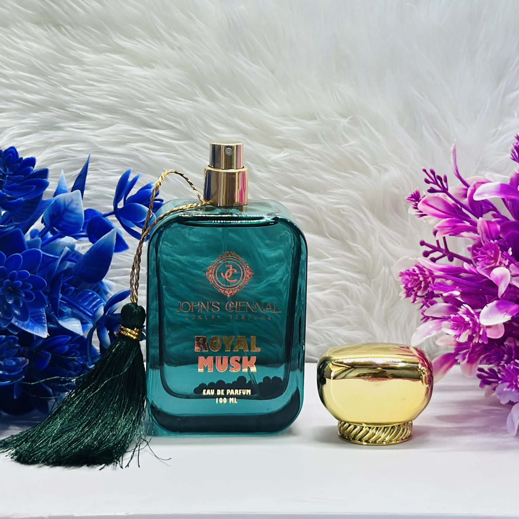 Royal Musk Eau de Parfum.