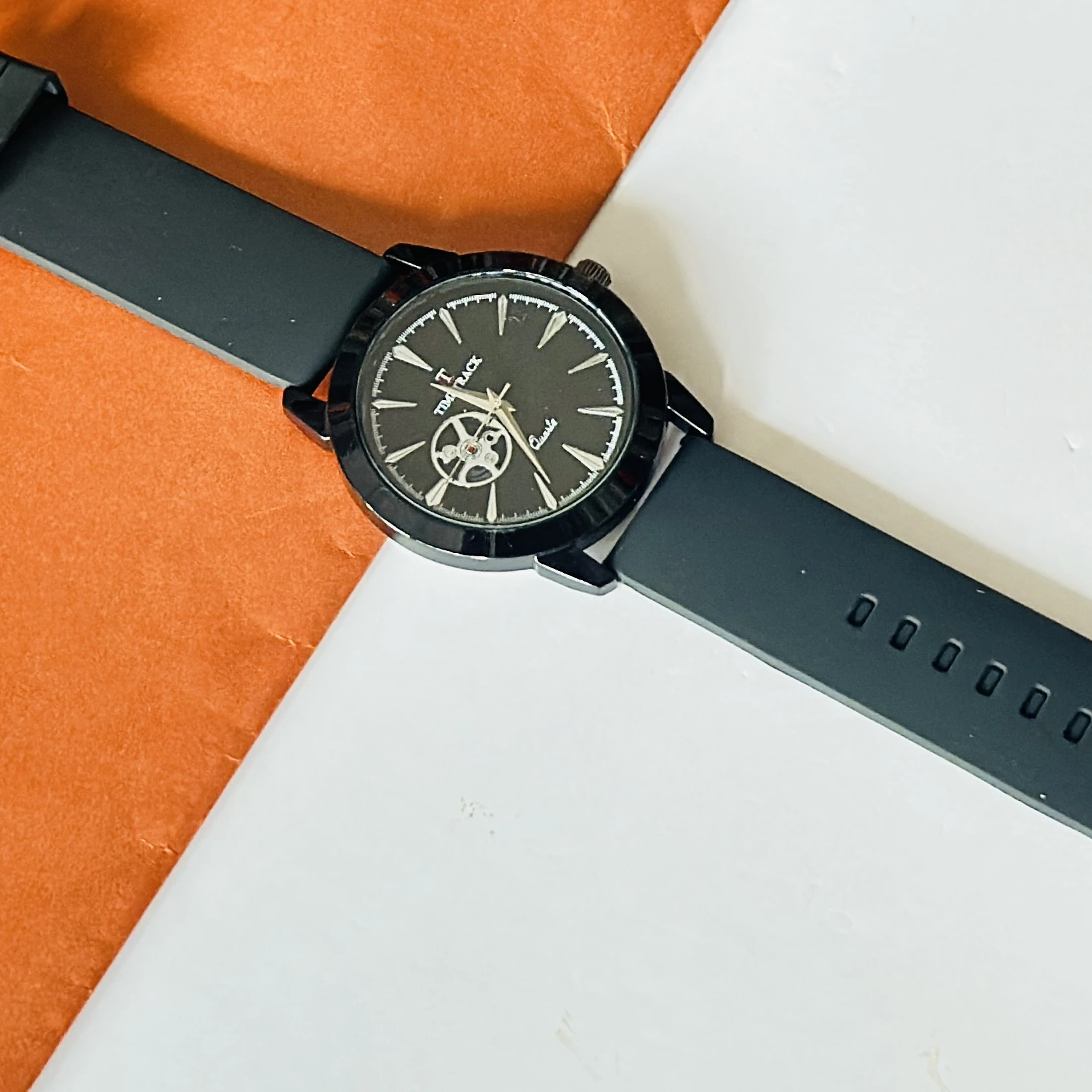 Quartz Analogue Watch for man’s