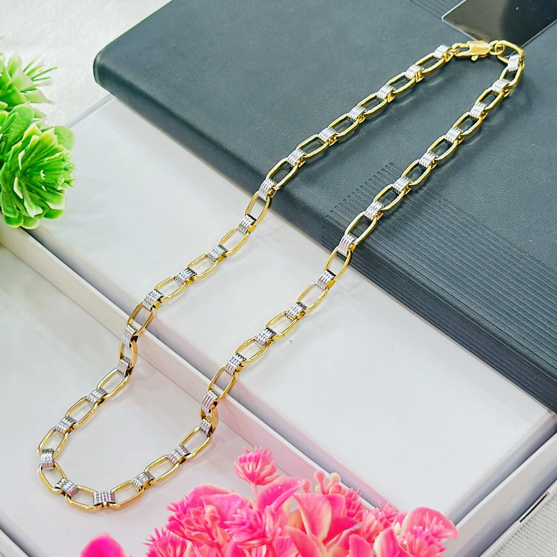 Gold and silver-plated rectangular link chain