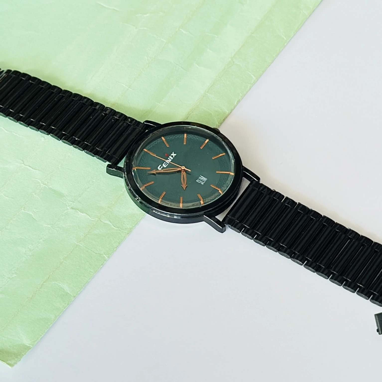Black Analogue Watch