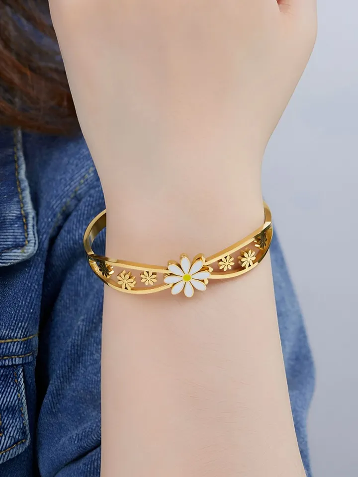 Gold plated stainless steel bangle bracelet