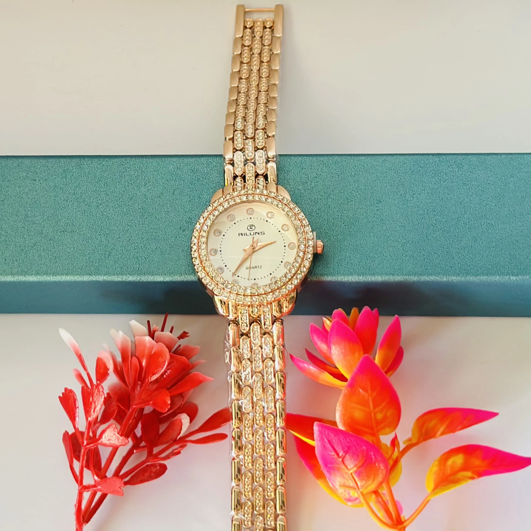 Rose gold toned Analog Watch