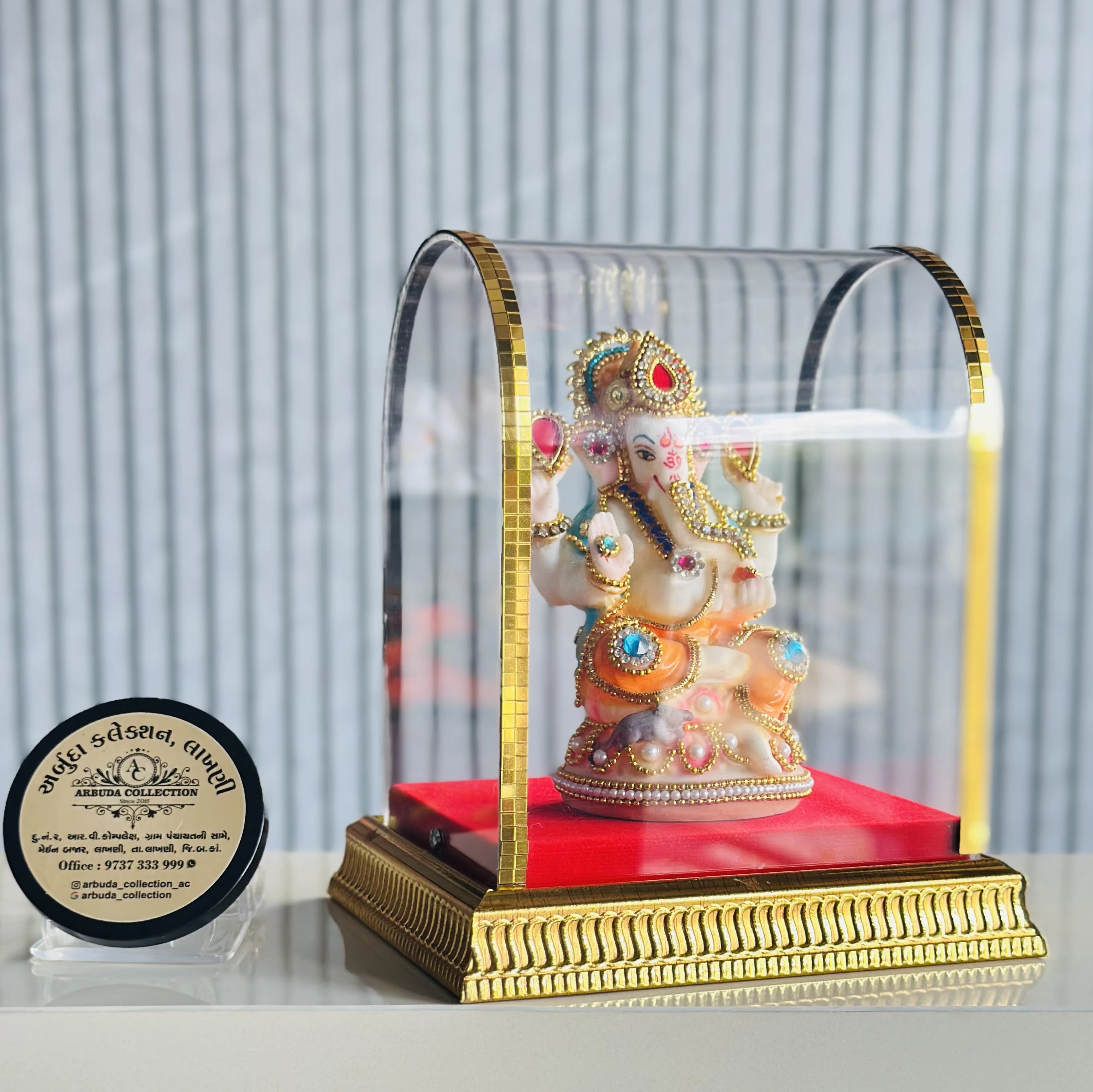 Ganpati bapa cabinet murti
