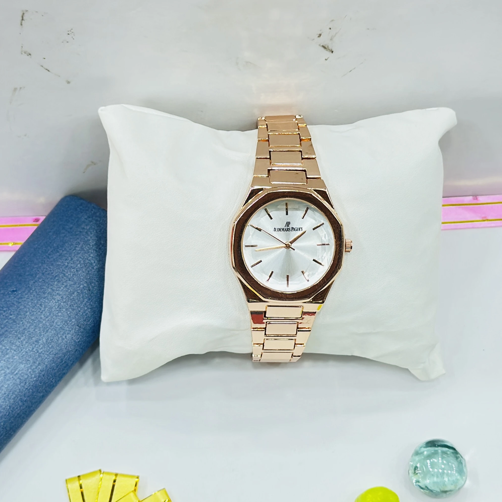 Quartz Analogue Watch for girls