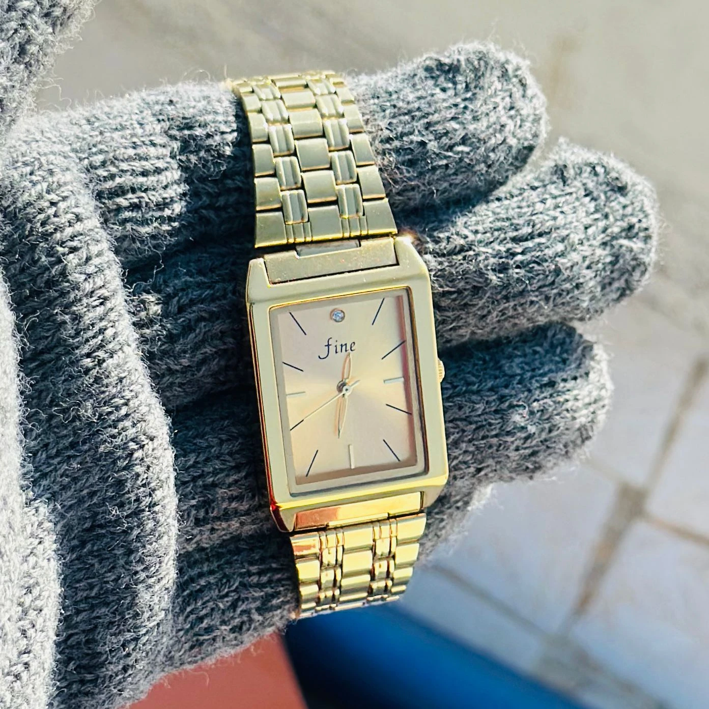 Golden Design analog watch