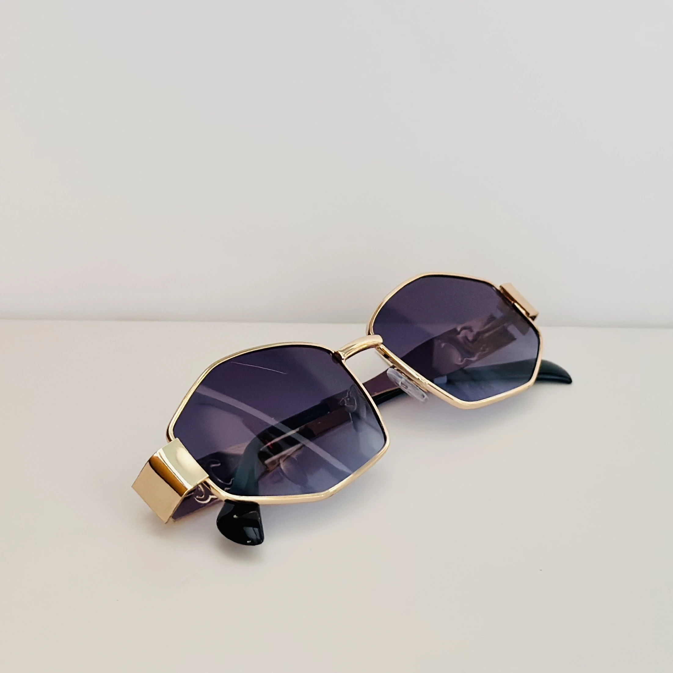 Golden metal frame sunglasses