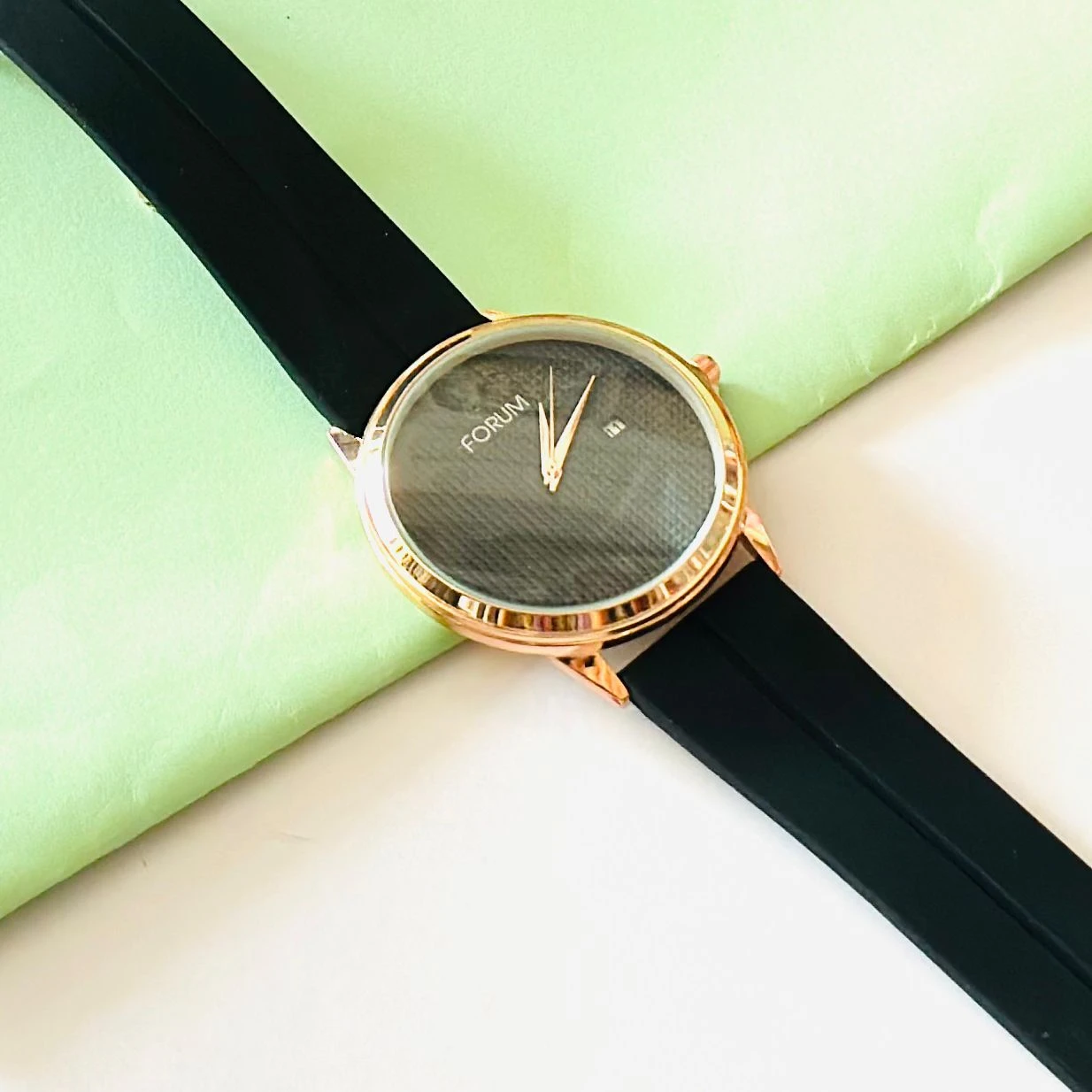 Black analog watch For man’s