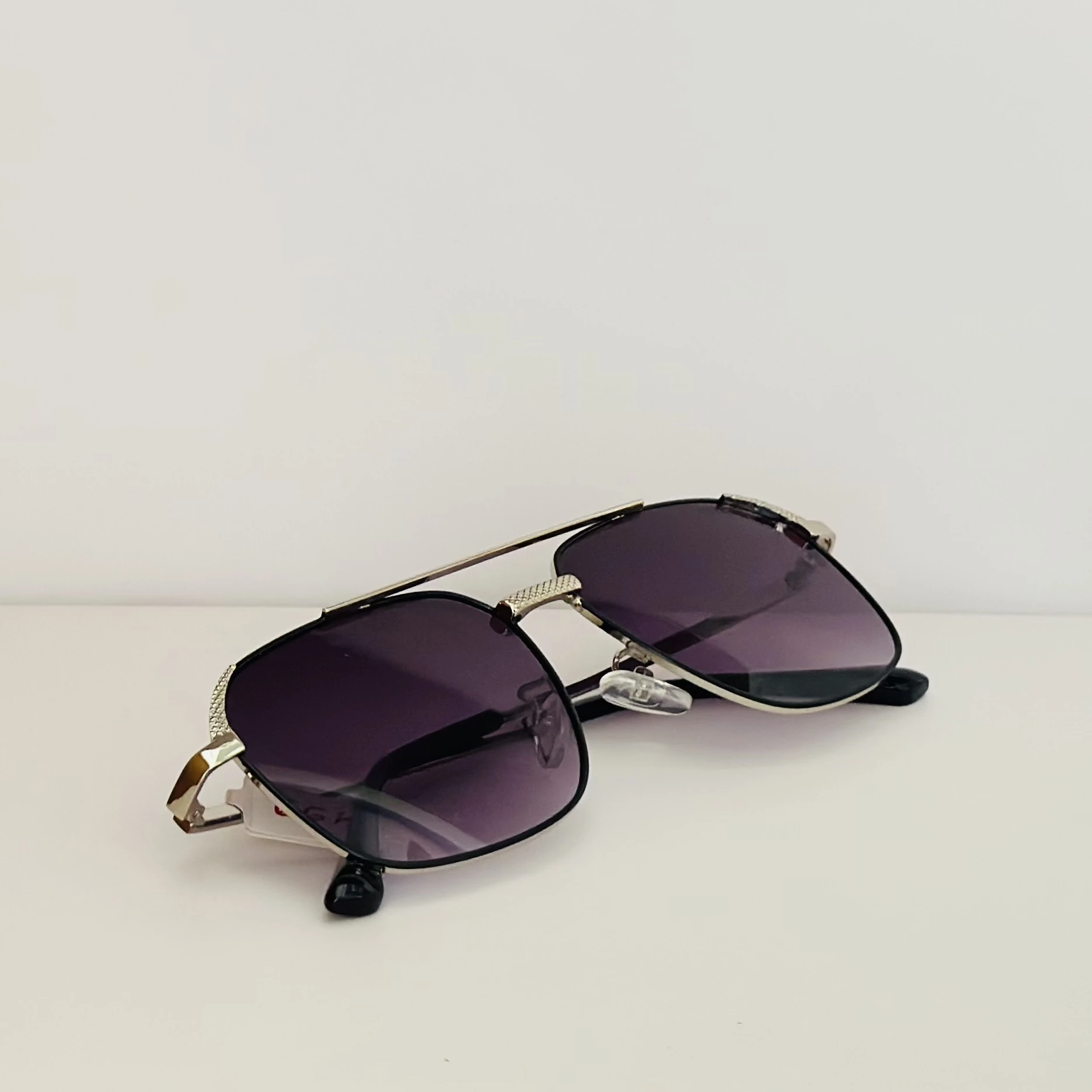 Vincent Chase aviator sunglasses