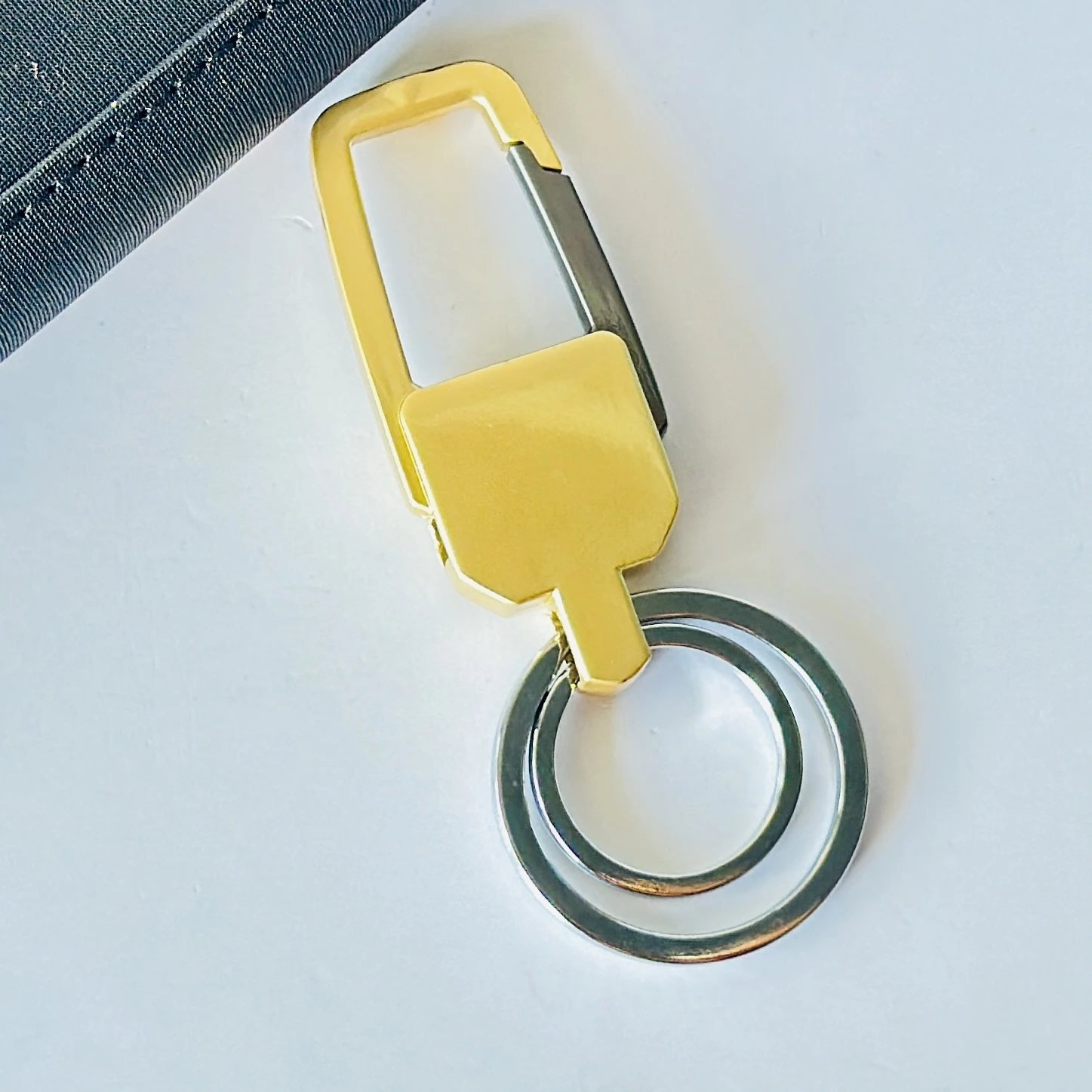 zinc alloy metal keychain