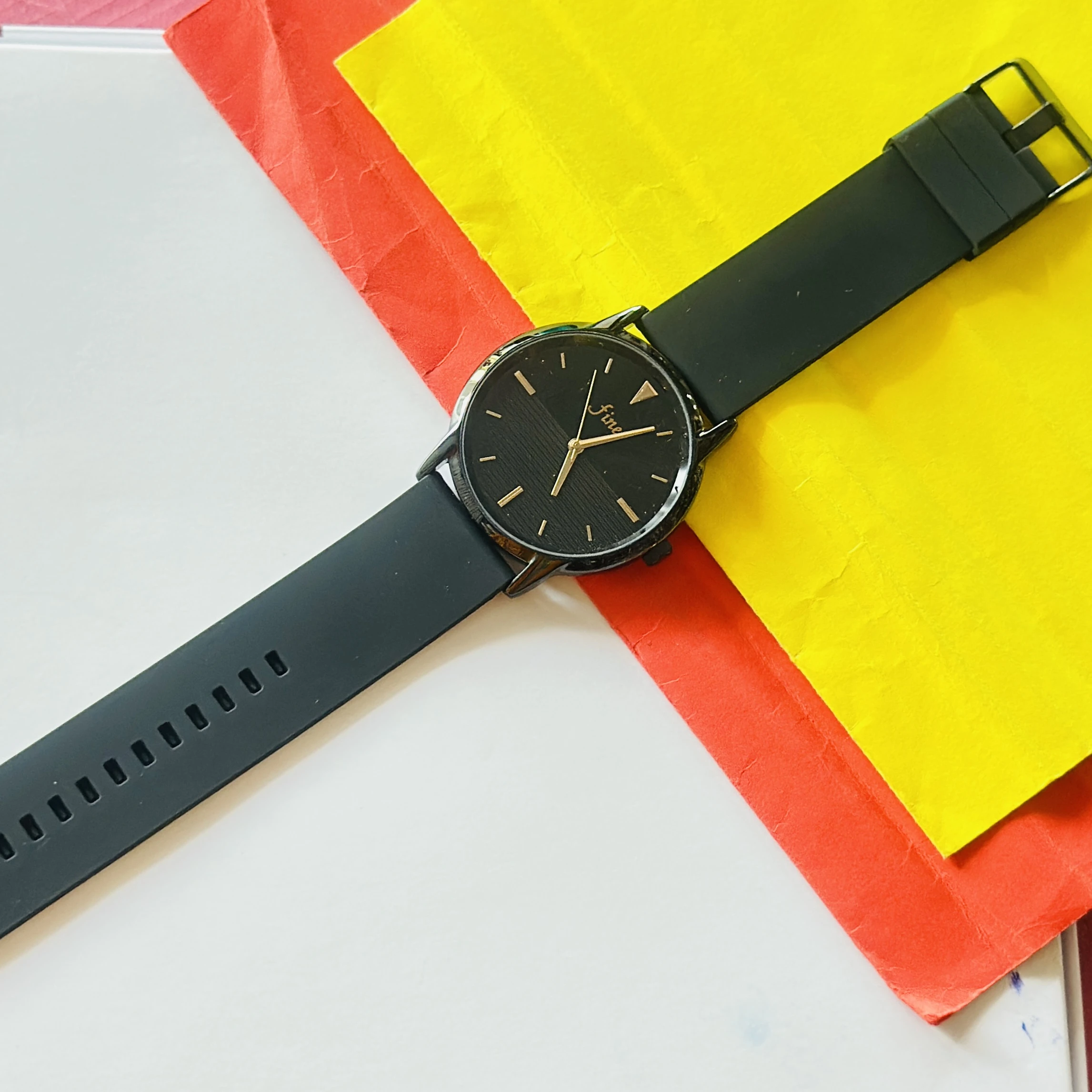 Black Analogue Watch