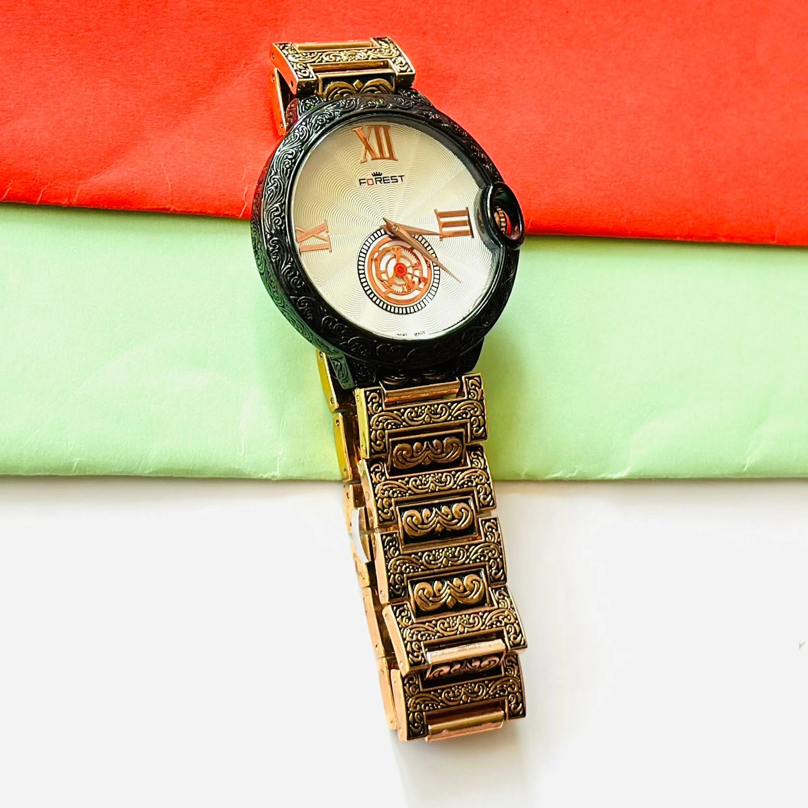 Forest Quartz Date watch with a gold-tone metal band