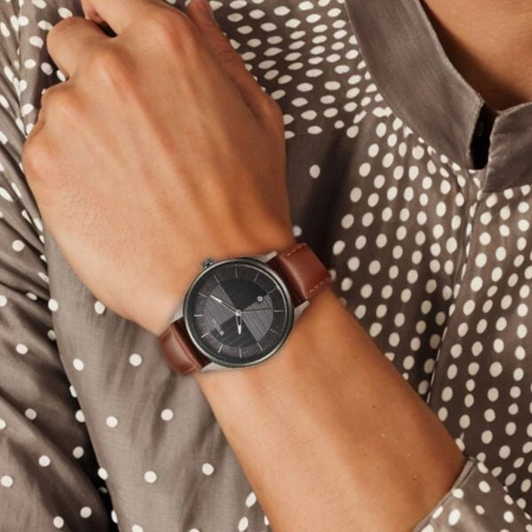 Titan Neo Economic quartz Analog Watch Model No. NT1802QL03