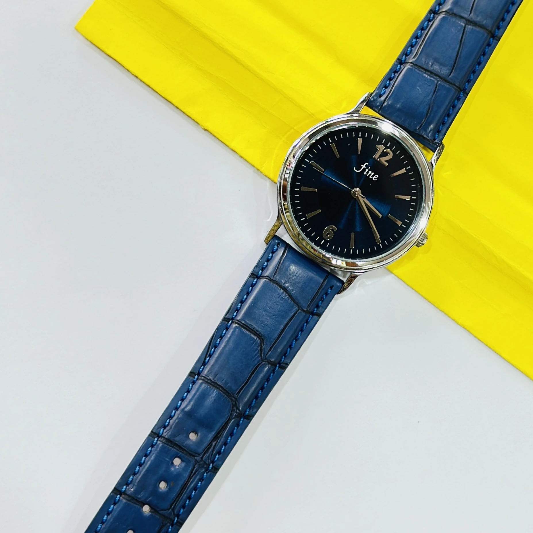 Analogue watch for man’s
