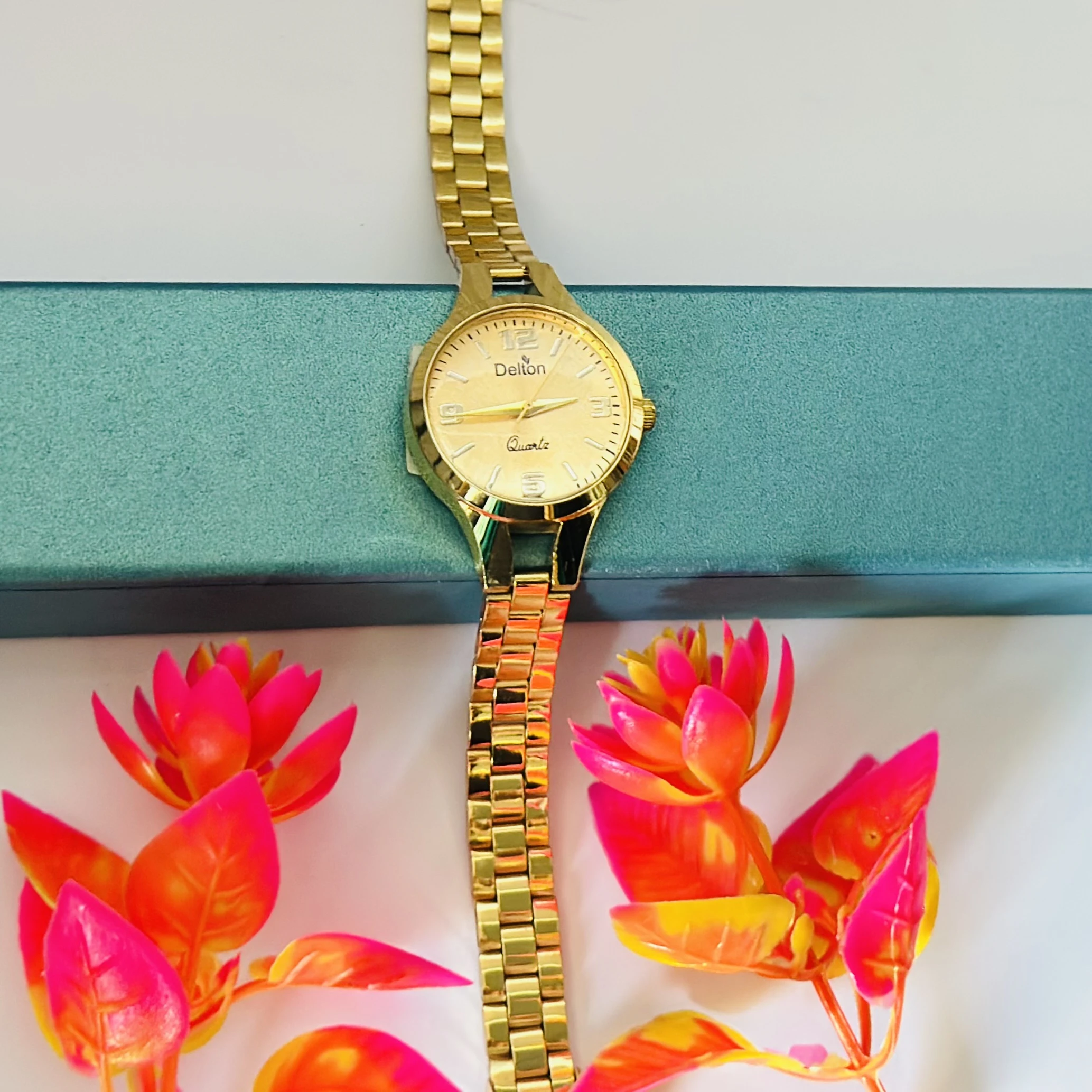 Gold tone Delton analog quartz watch