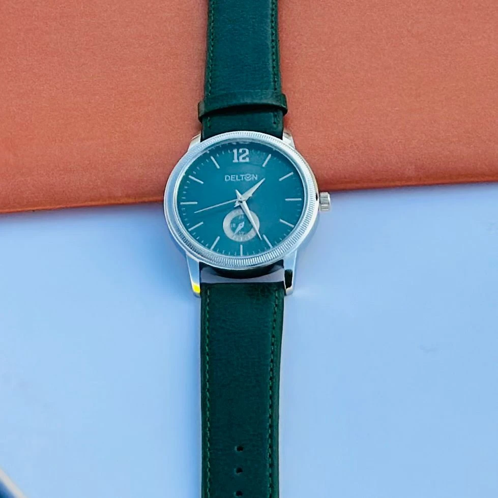 Black analog watch For man’s