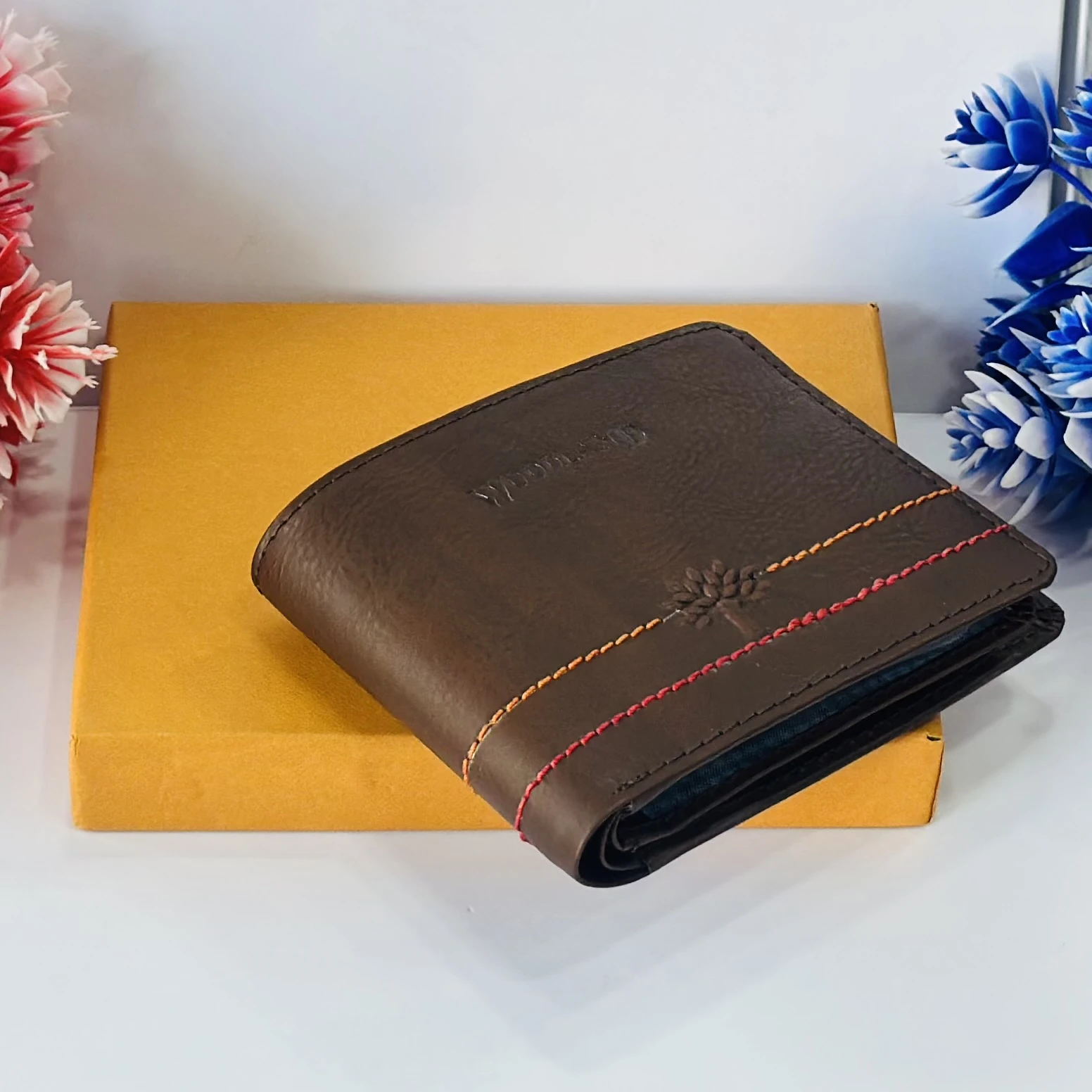 WOODLAND Mens Leather Utility Wallet (Tan