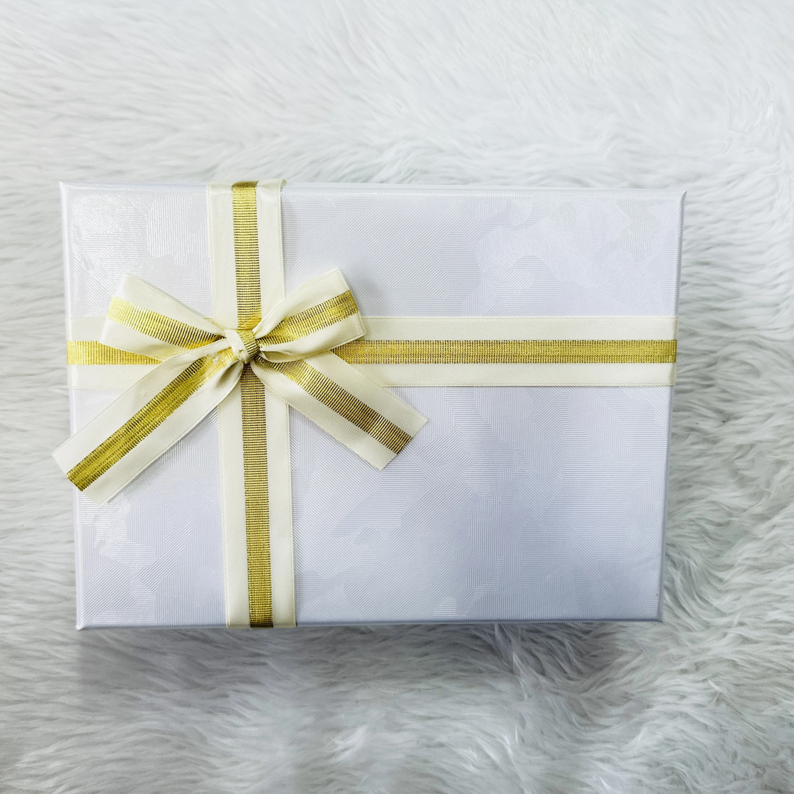 White Gift Box (Size 10/8)