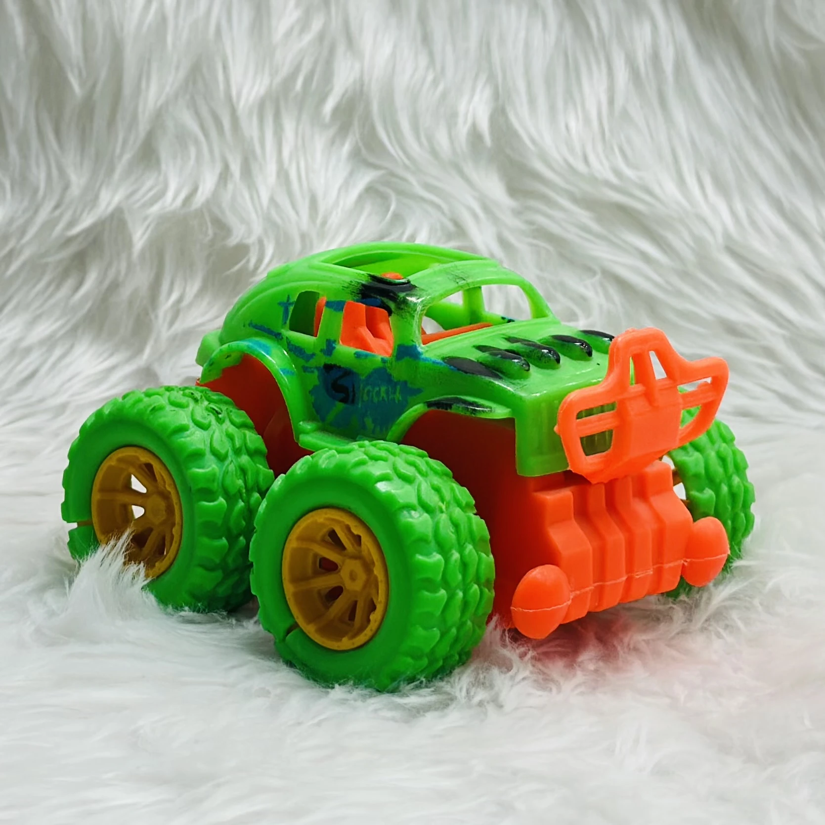 Jetoyni Monster Truck toy