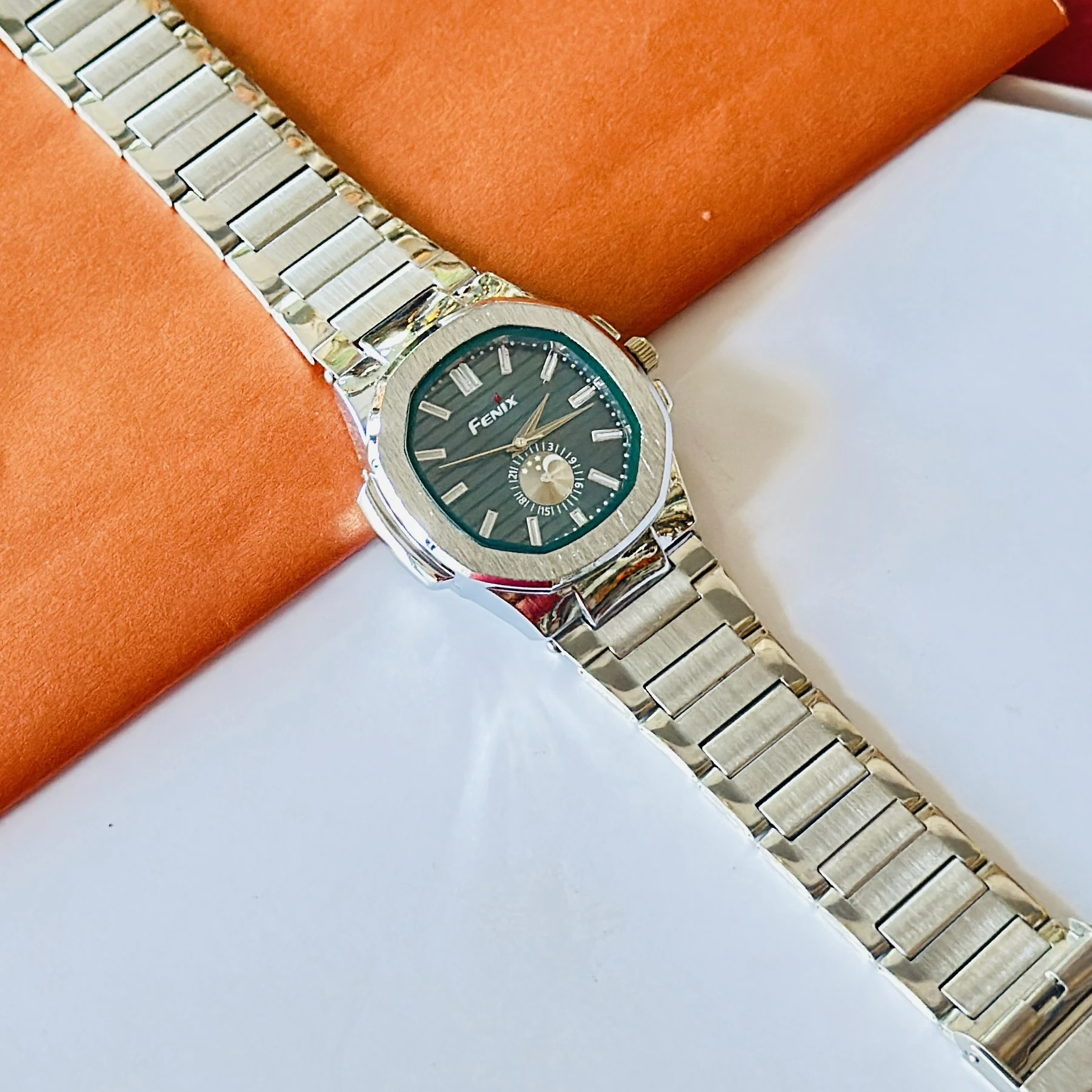 Fenix brand analogue watch