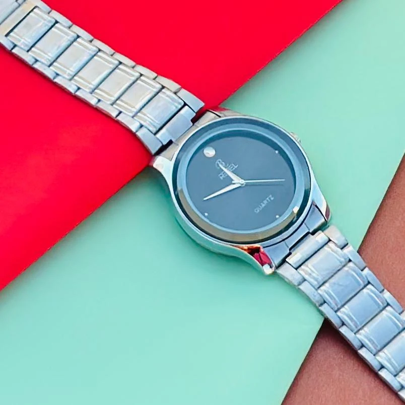 Silver analog watch For man’s