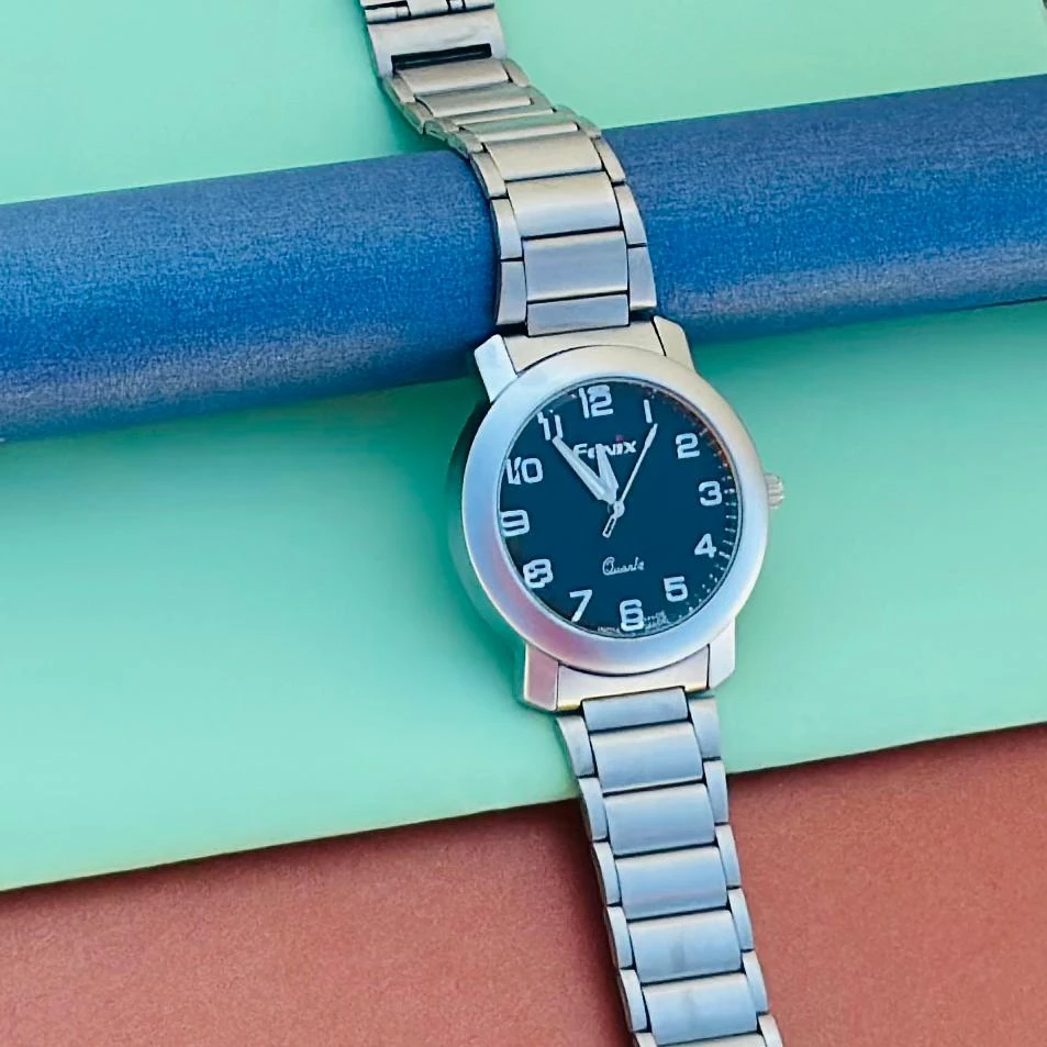 Silver analog watch For man’s