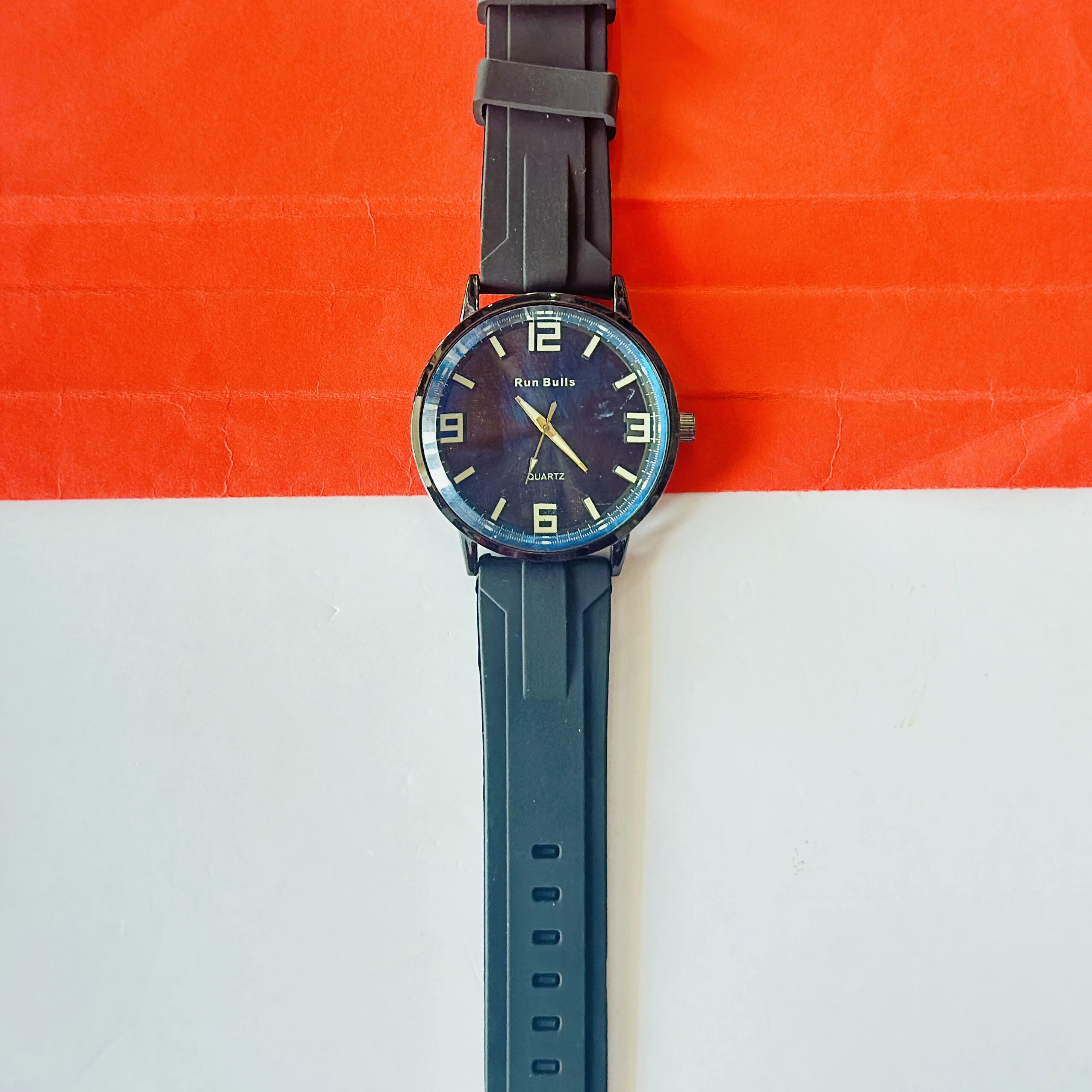 Quartz Analogue Watch for man’s