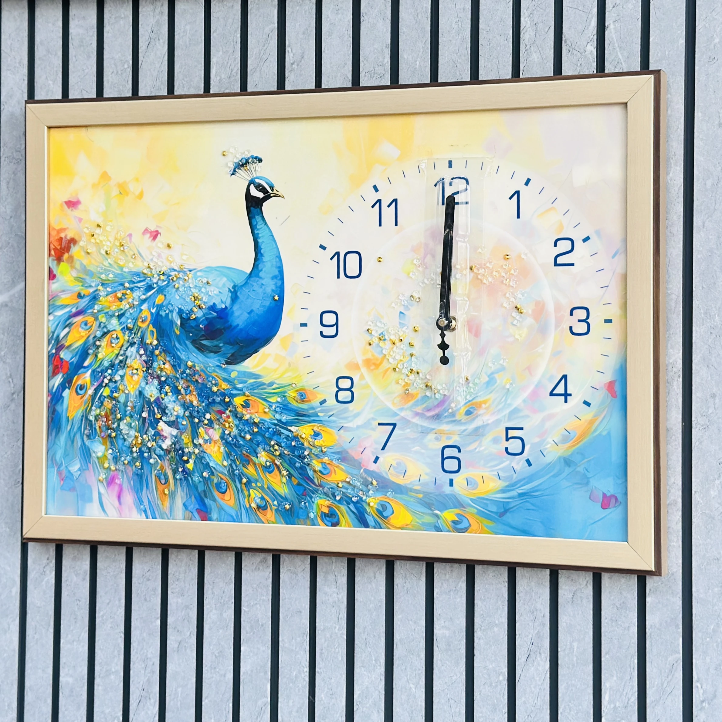 decorative peacock wall clock. (SKU-RYYDF1)