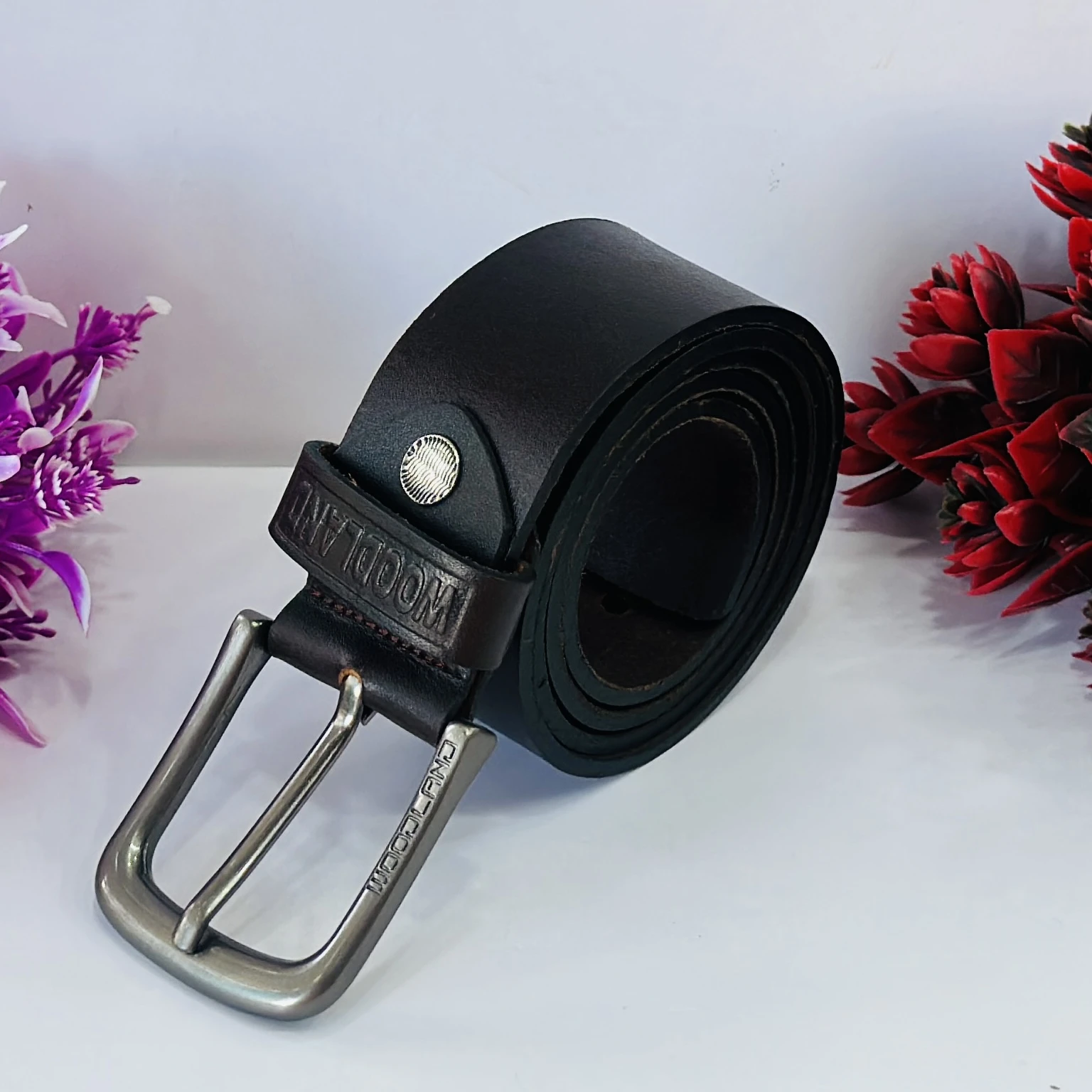Black Woodland leather belt for men